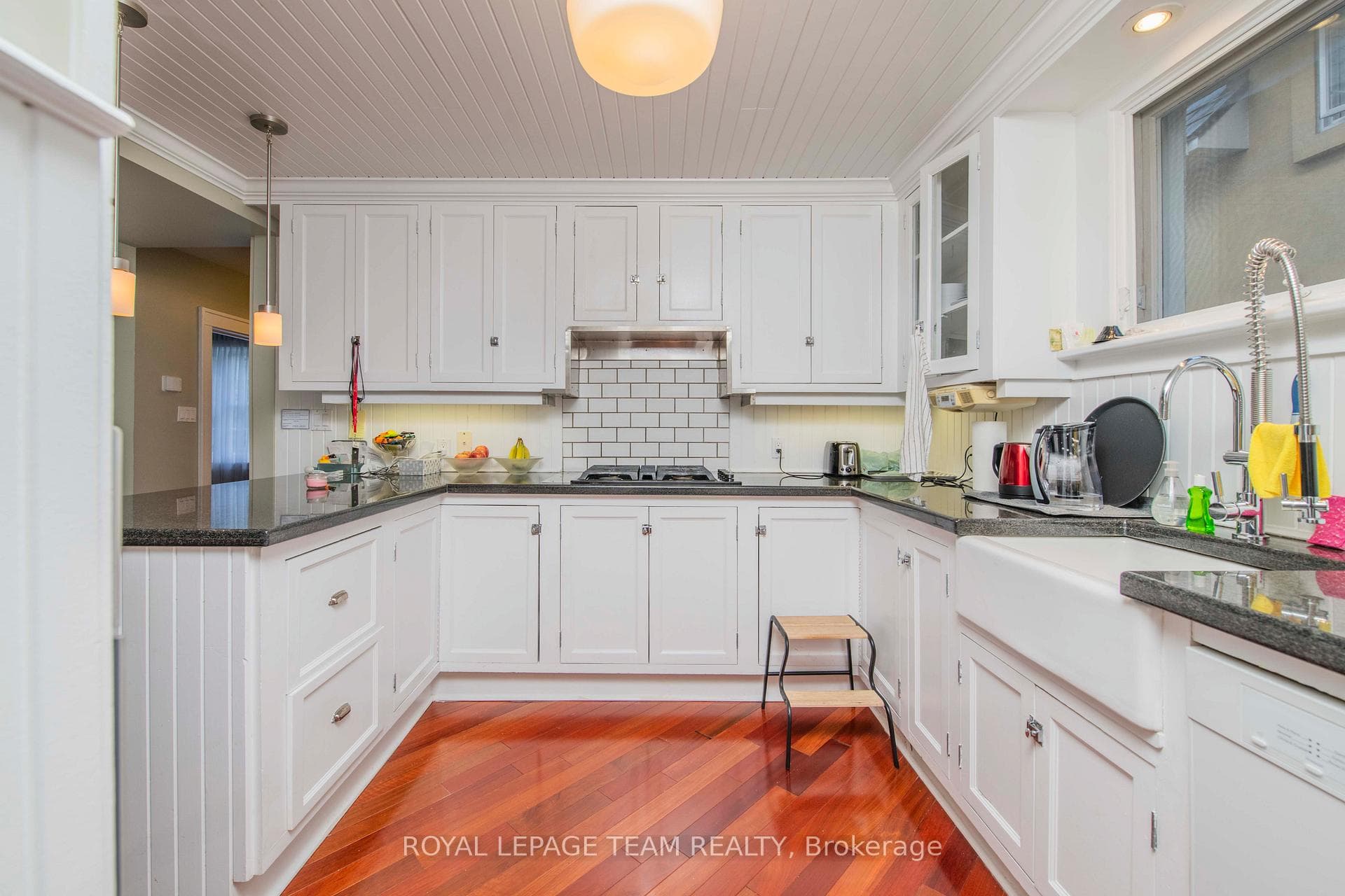 60 GOULBURN Avenue photo 19