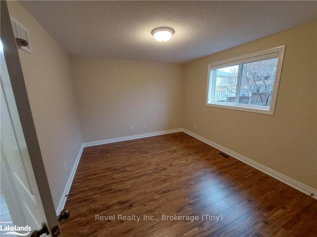 155 GRIFFIN Street photo 6
