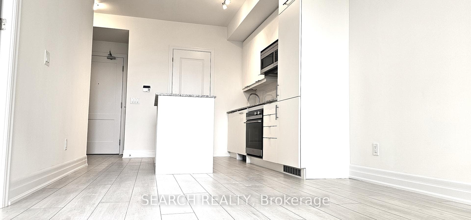 30 Elm Drive Unit 1805 photo 8