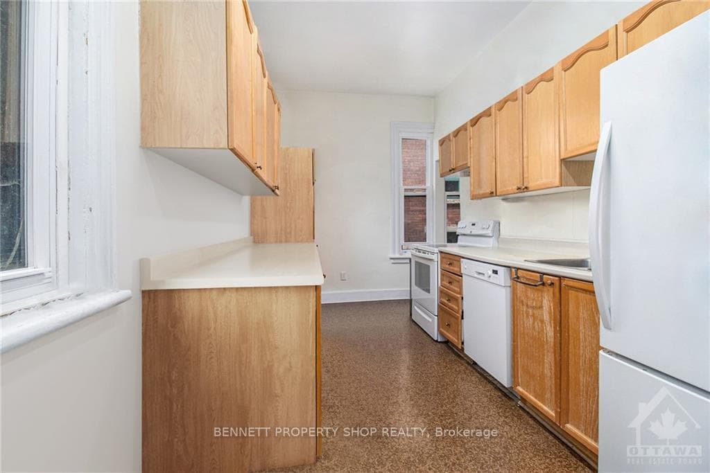 43 DELAWARE Avenue photo 7