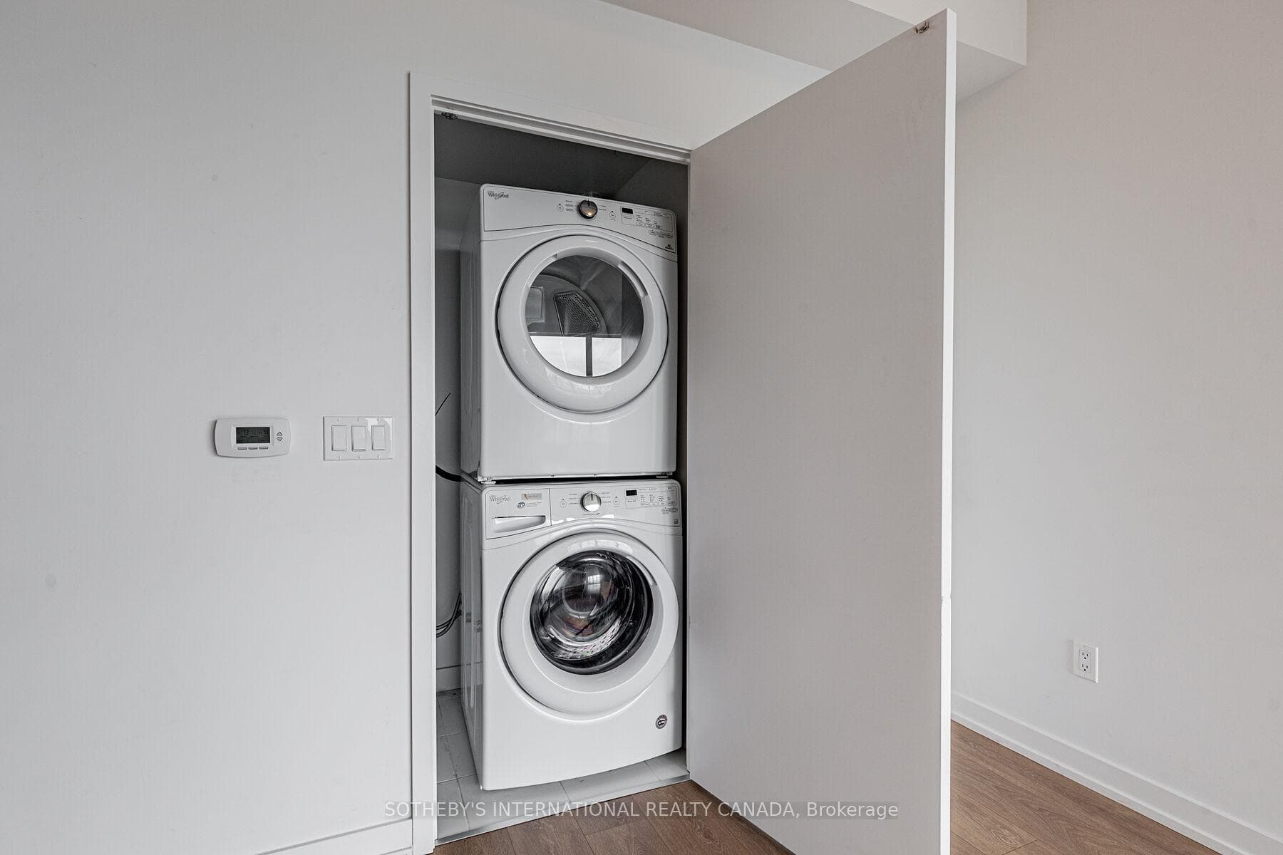 117 McMahon Drive Unit 3109 photo 14