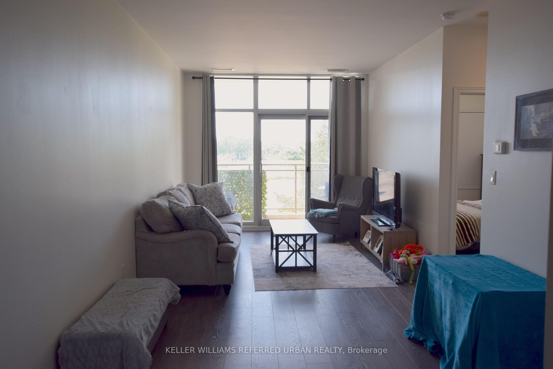 1 Leaside Park Drive Unit 408 photo 5