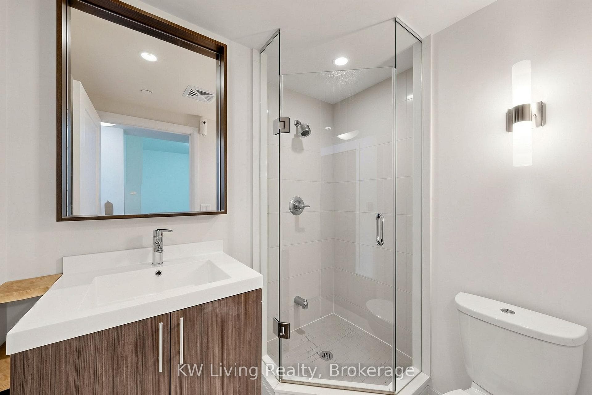 18 Graydon Hall Drive Unit 312 photo 12