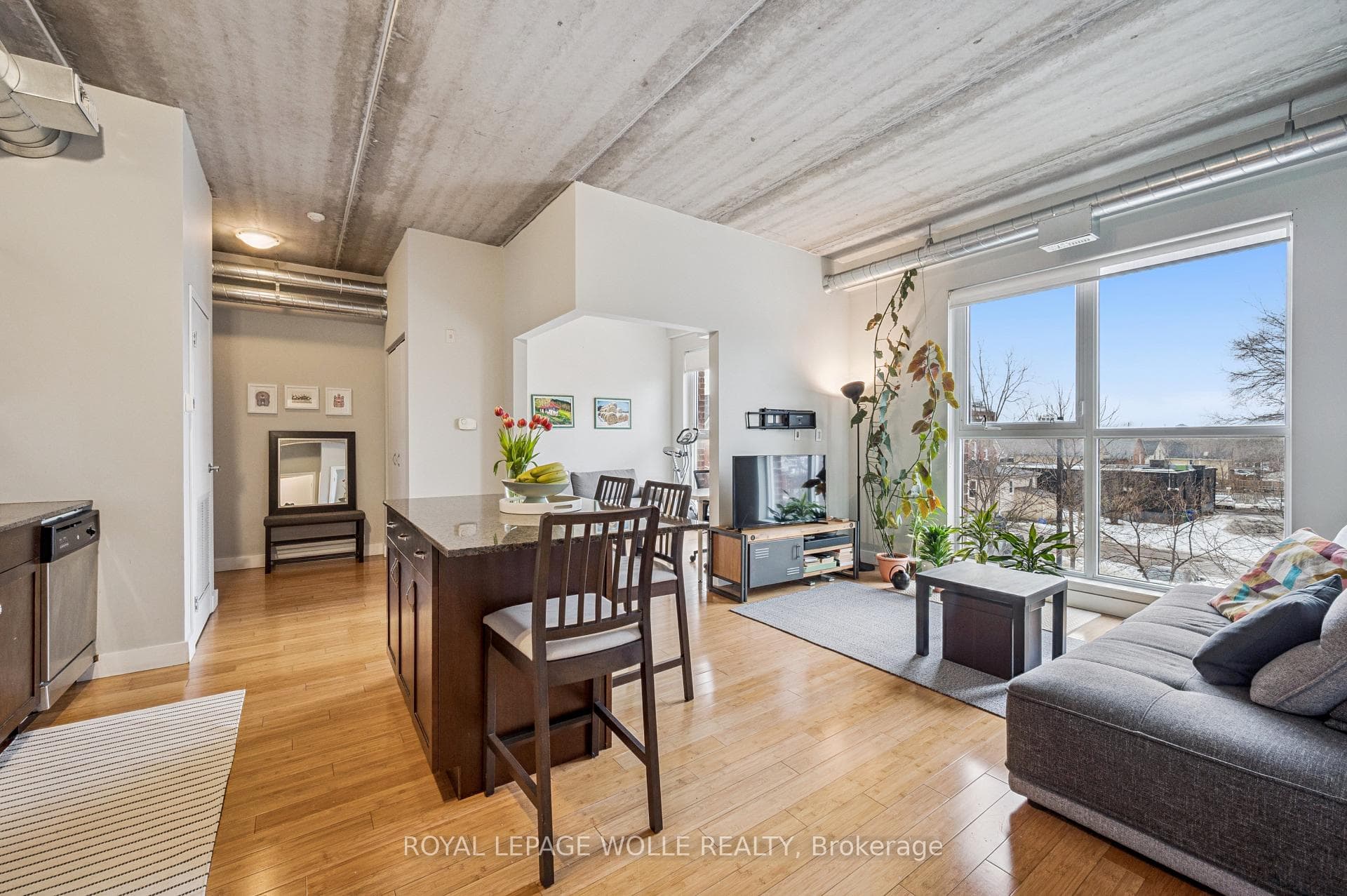 Living & Dining Space
