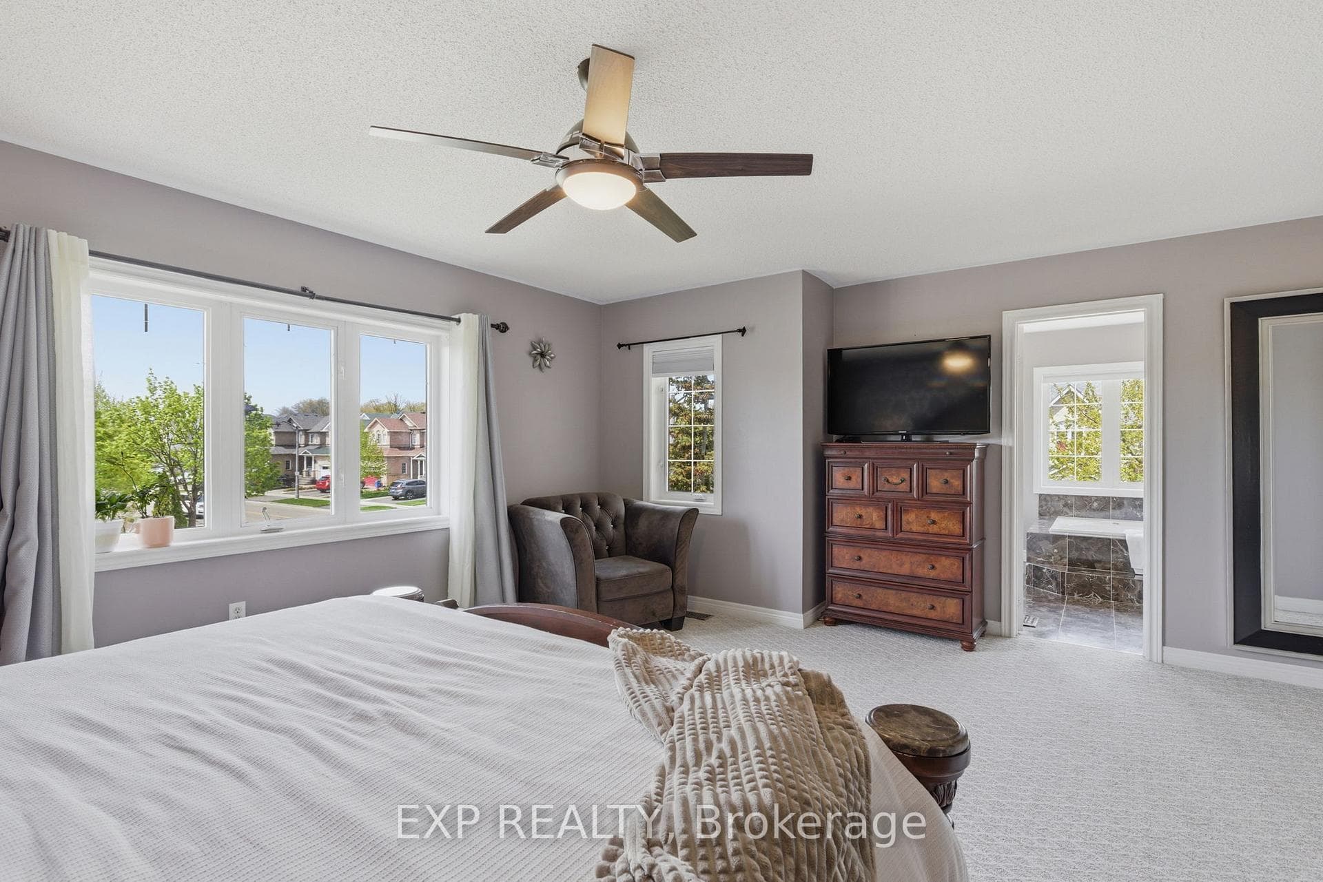 2137 Frontier Drive photo 29