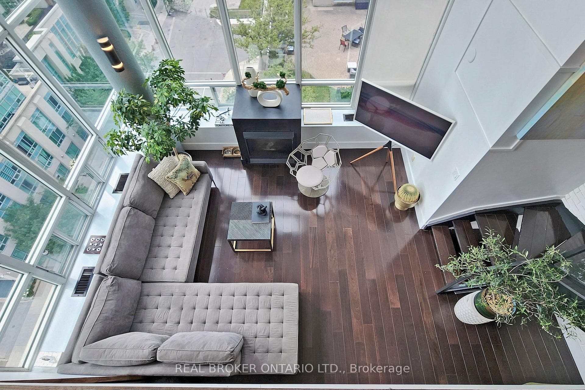 250 Manitoba Street Unit 728 photo 23