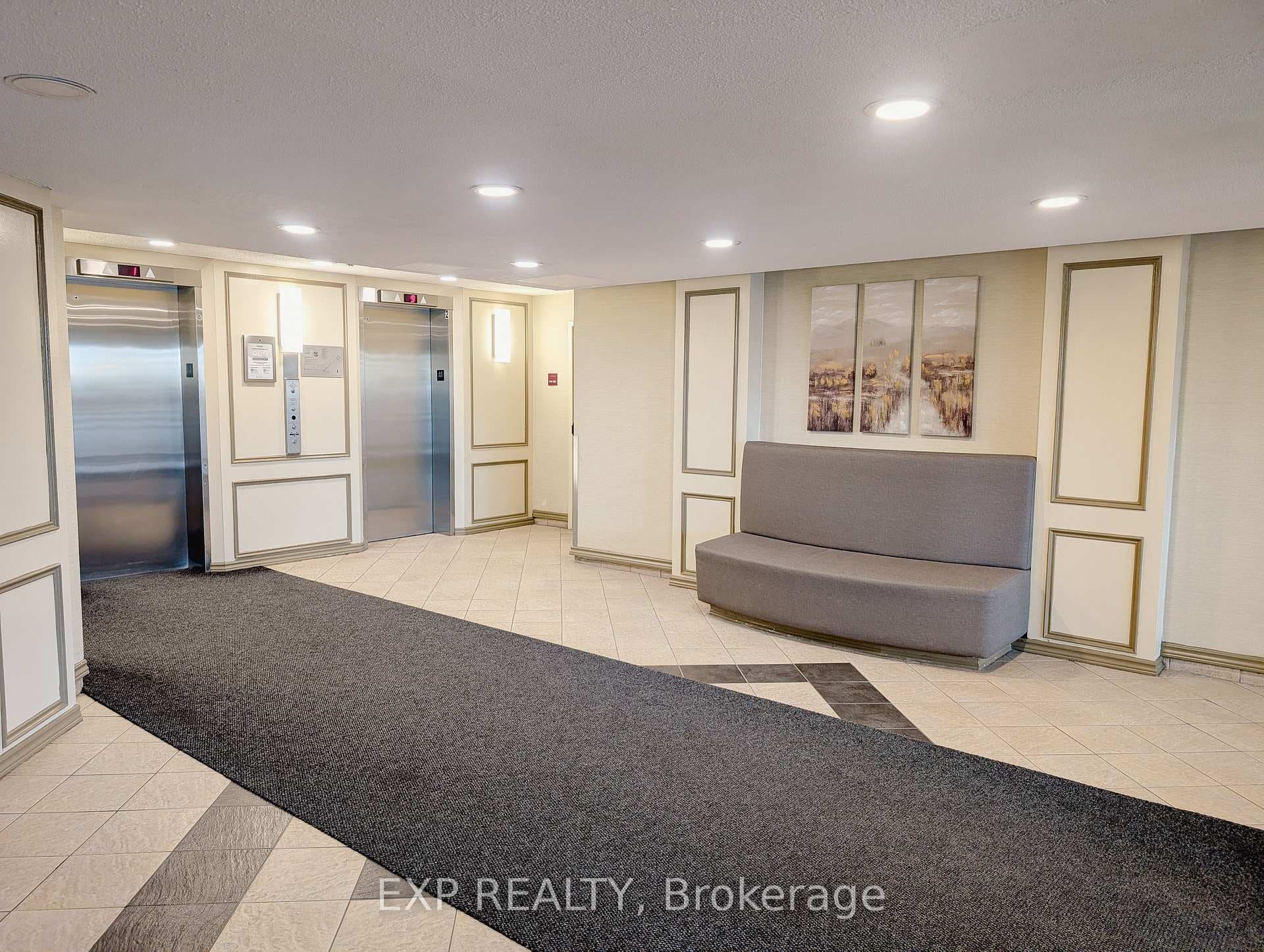 1300 Richmond Road Unit 410 photo 3
