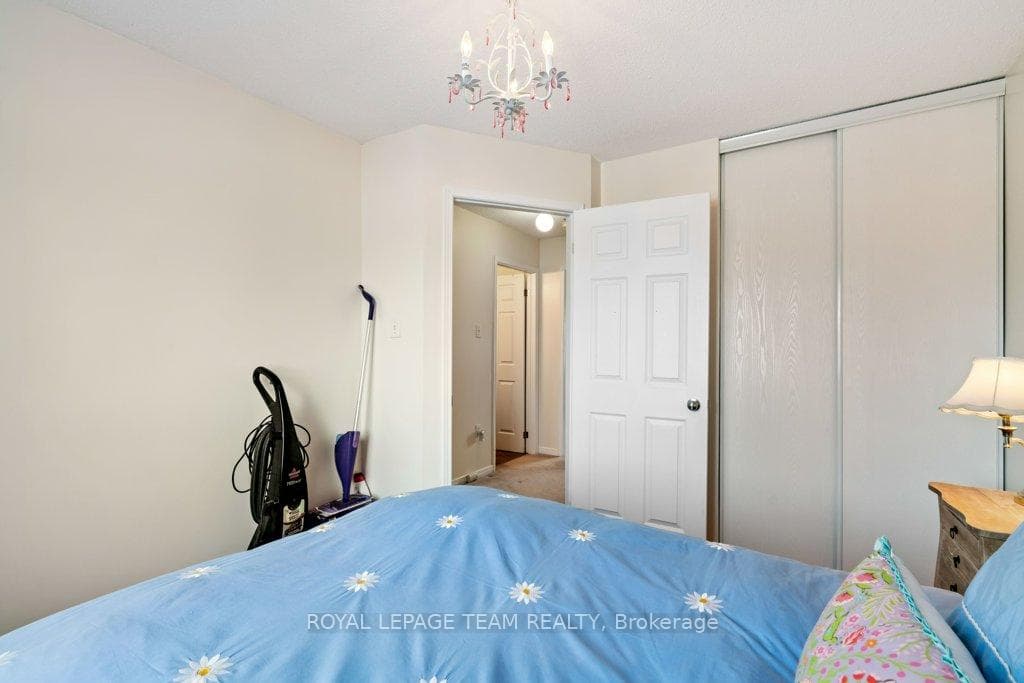 203 Oxford Street photo 22