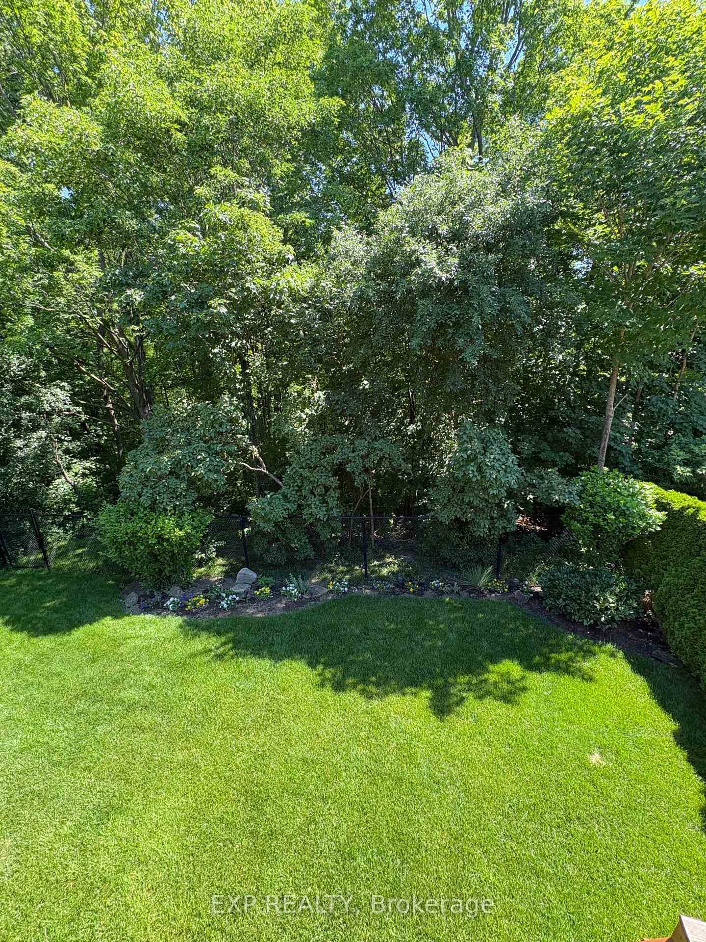 13 Blueberry Hill Court photo 3