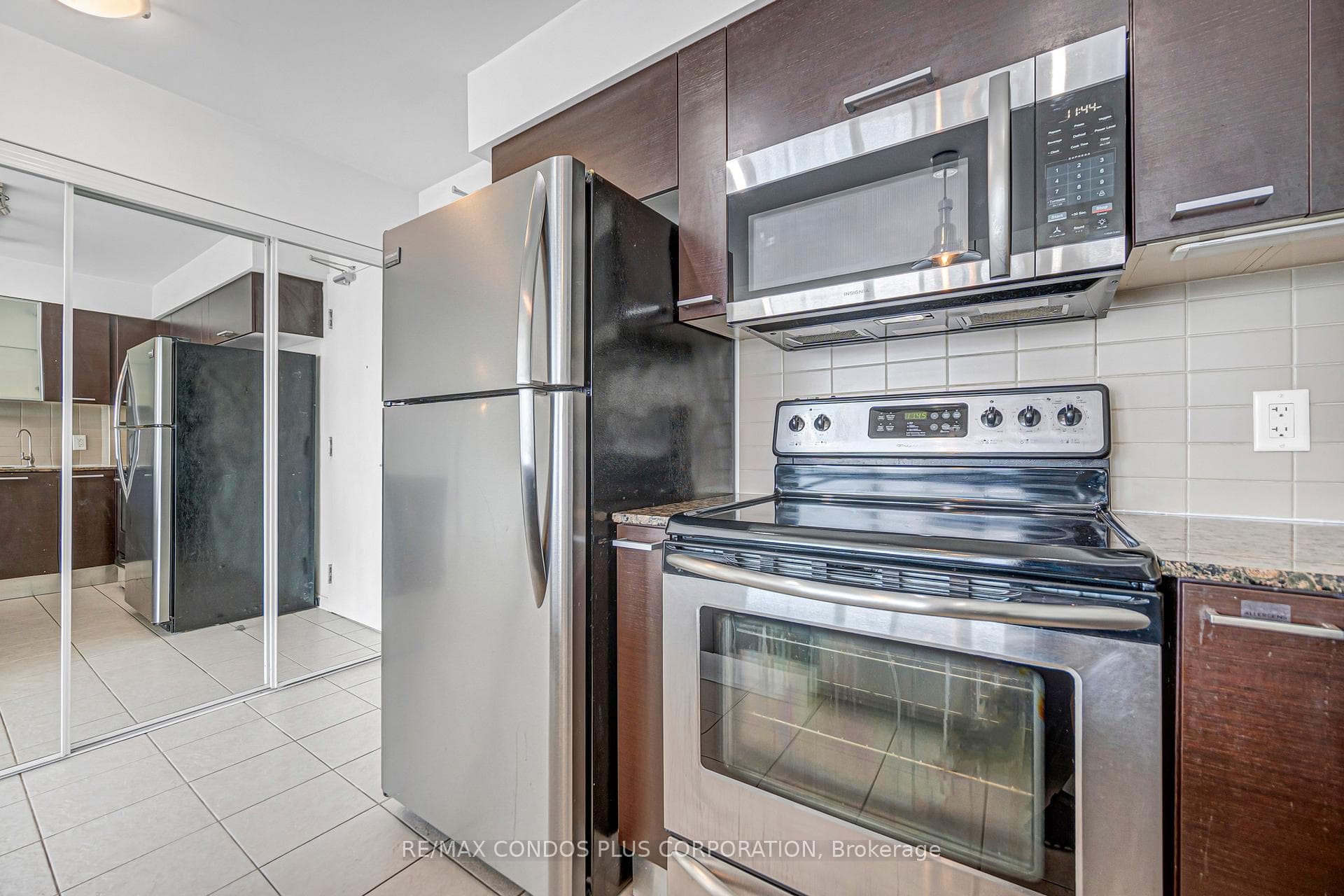 38 Grenville Street Unit 4404 photo 21