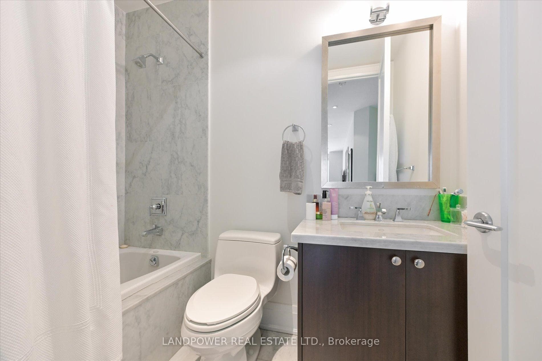 80 Yorkville Avenue Unit 503 photo 19