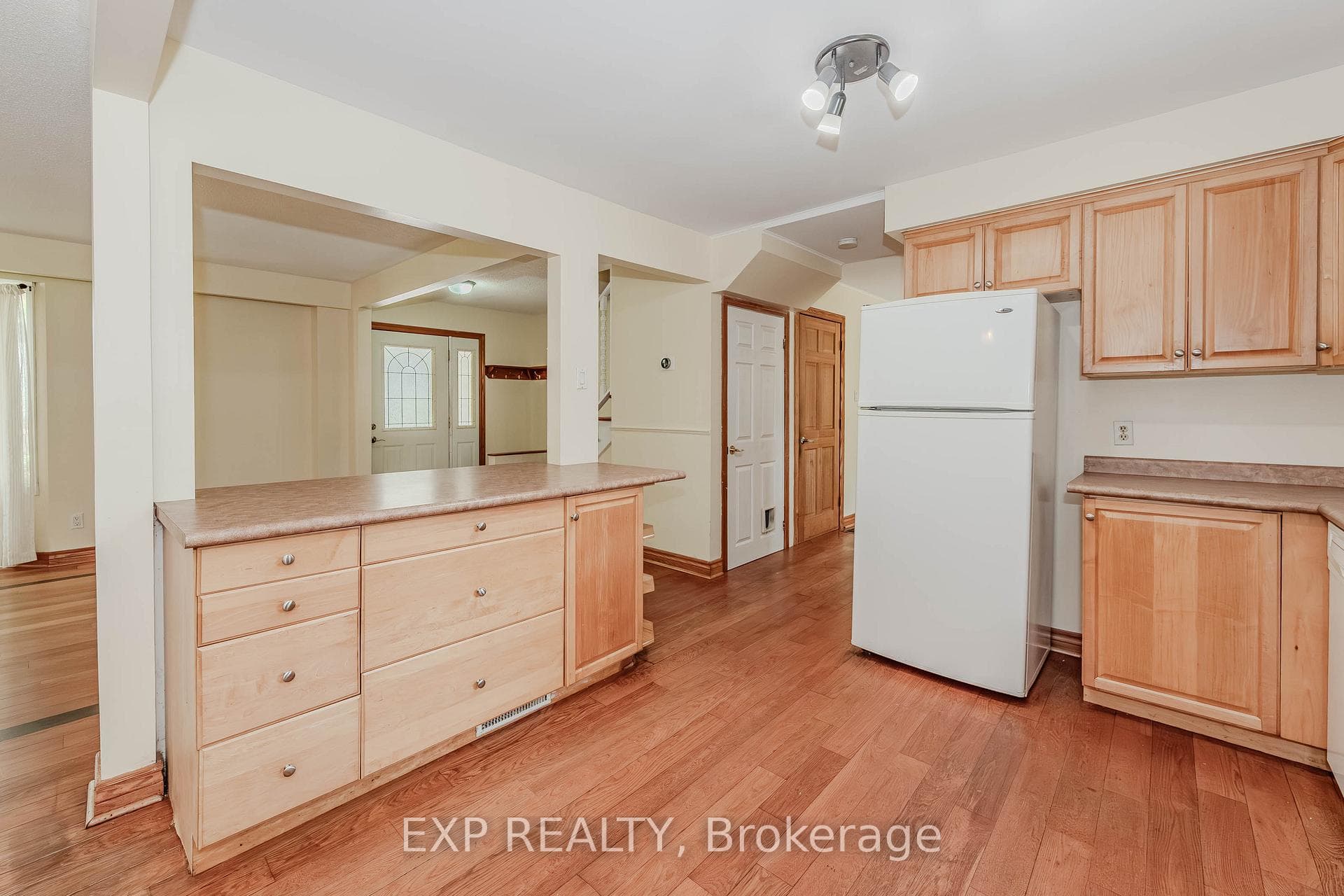 30 Gateway Drive photo 11