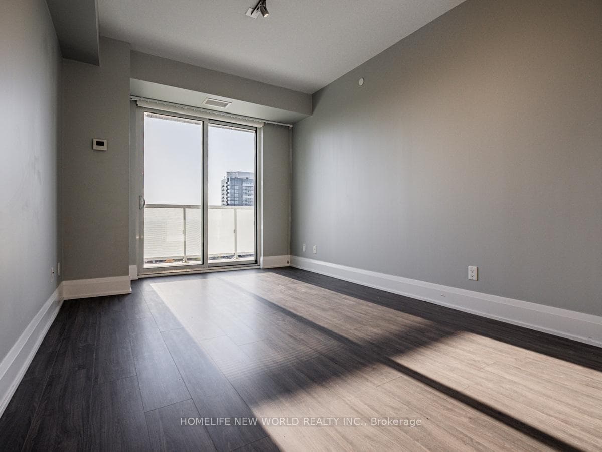 101 Erskine Avenue Unit 2512 photo 15