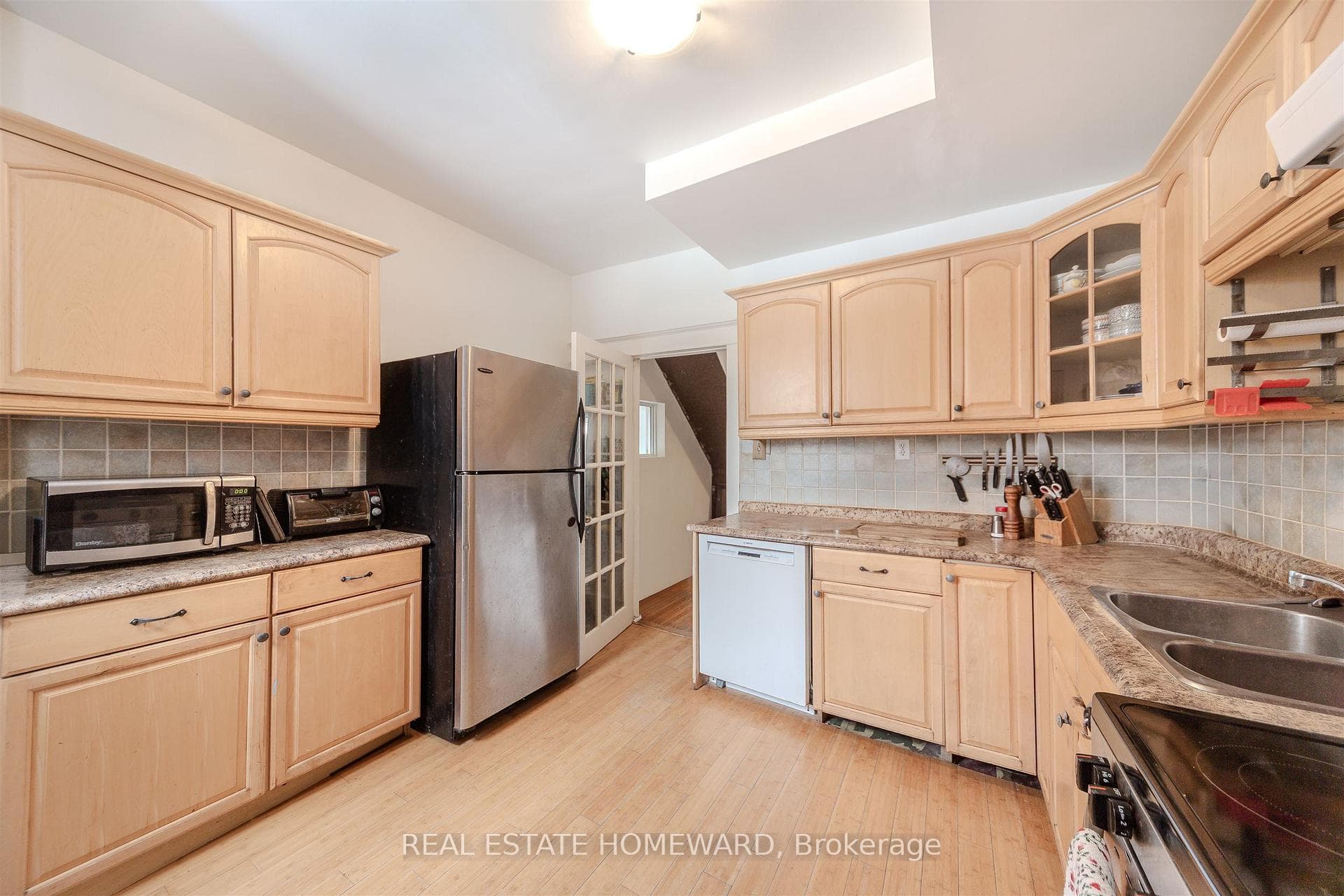 44 Somerset Avenue photo 9