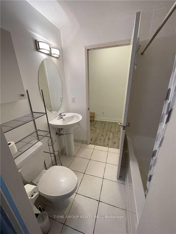 220 Victoria Street Unit 1305 photo 5