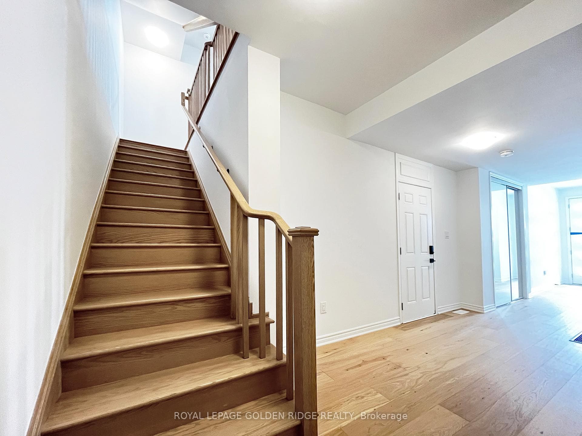 34 Azure Drive photo 8