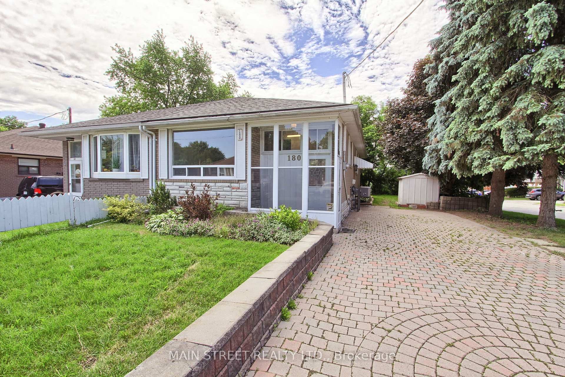 180 Septonne Avenue photo 1
