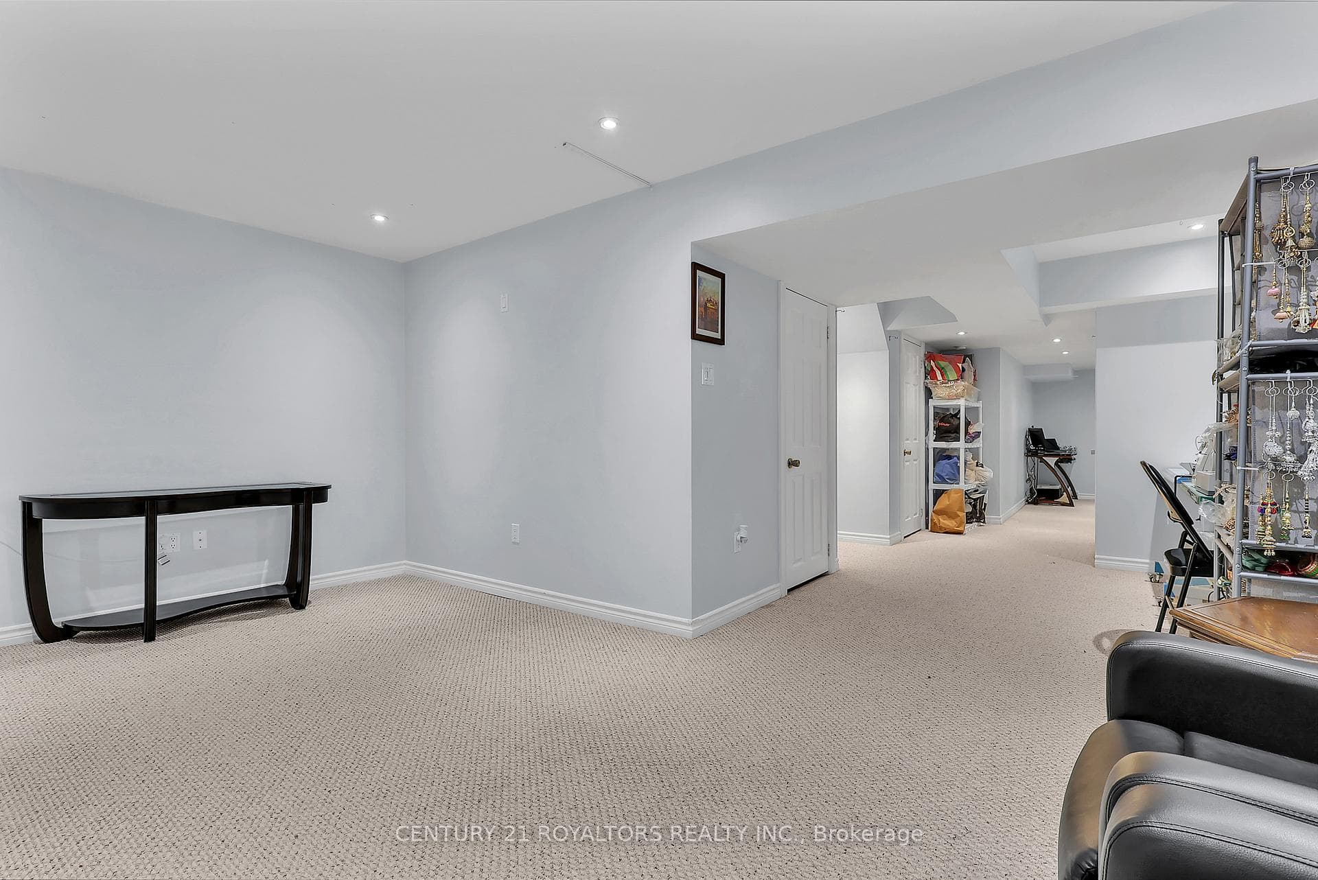 132 Fencerow Drive photo 32