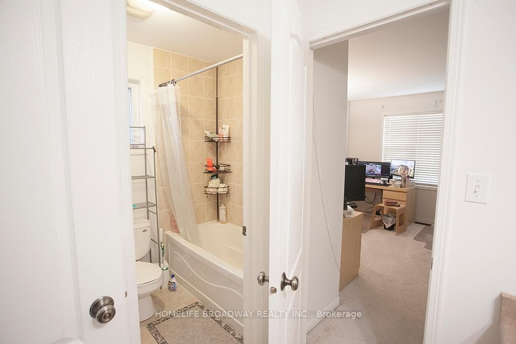 3604 Steeple Chase Crescent photo 29