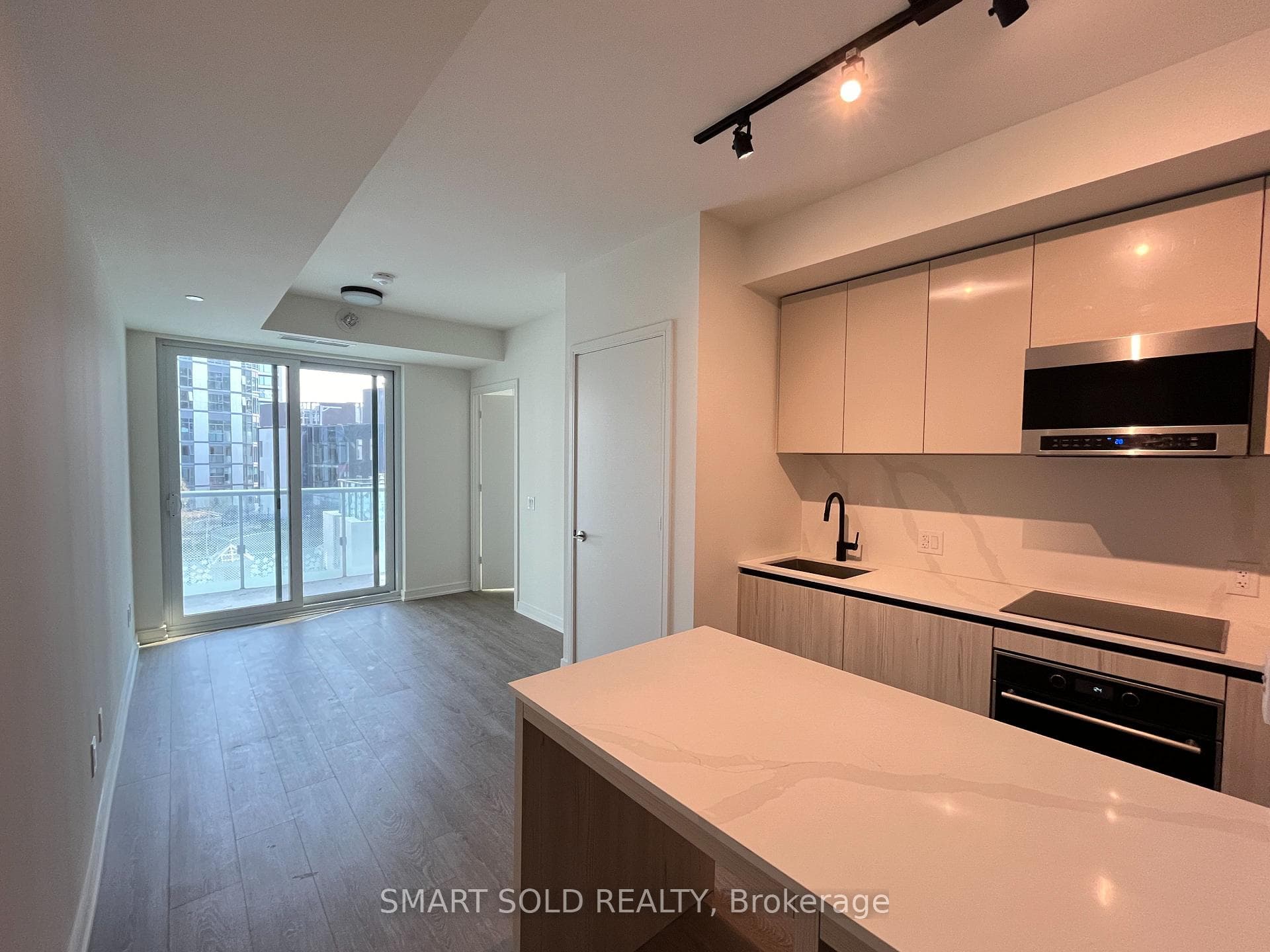 425 Front Street Unit 519 photo 2