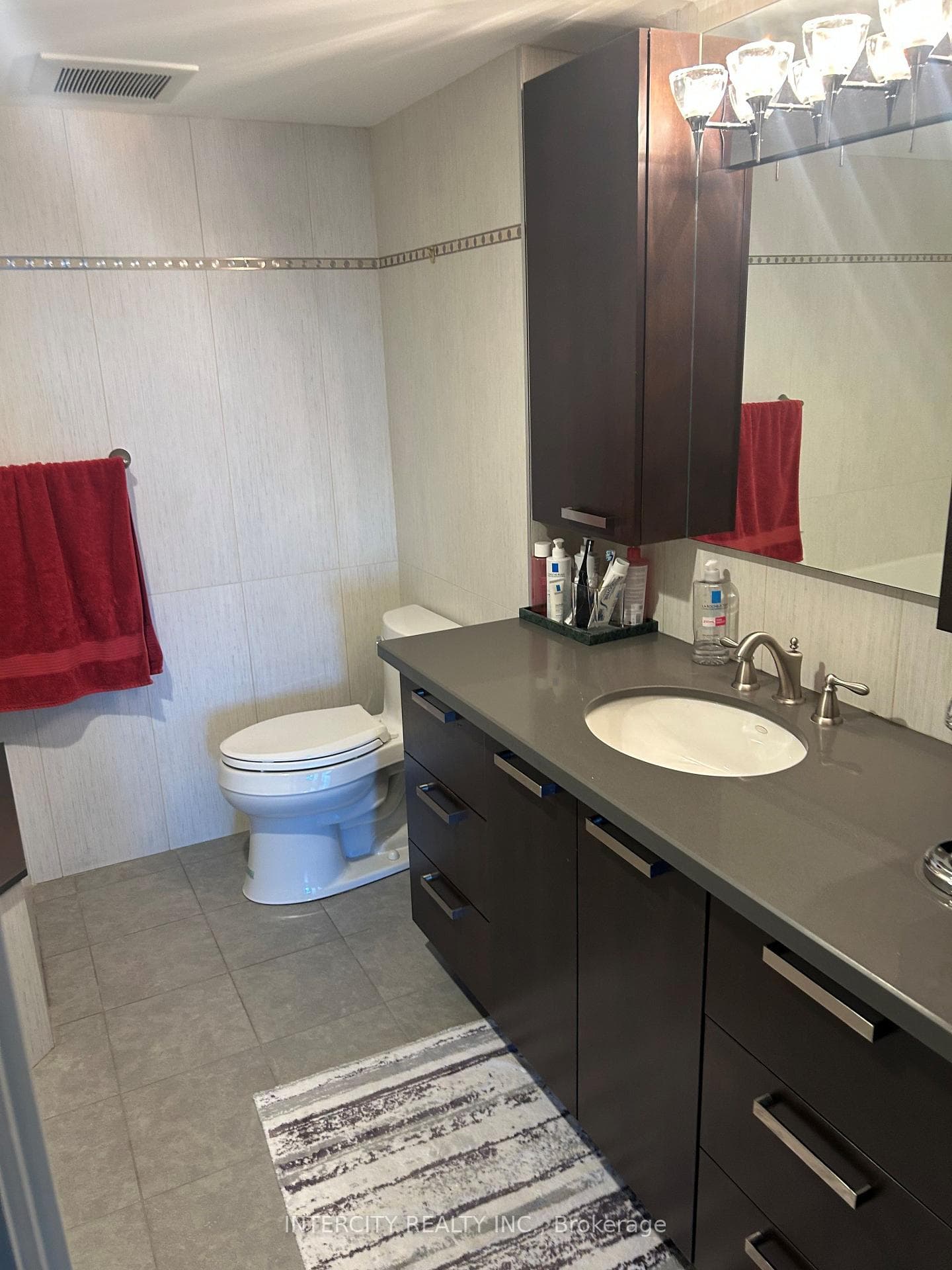 121 Woodbridge Avenue Unit 407 photo 10
