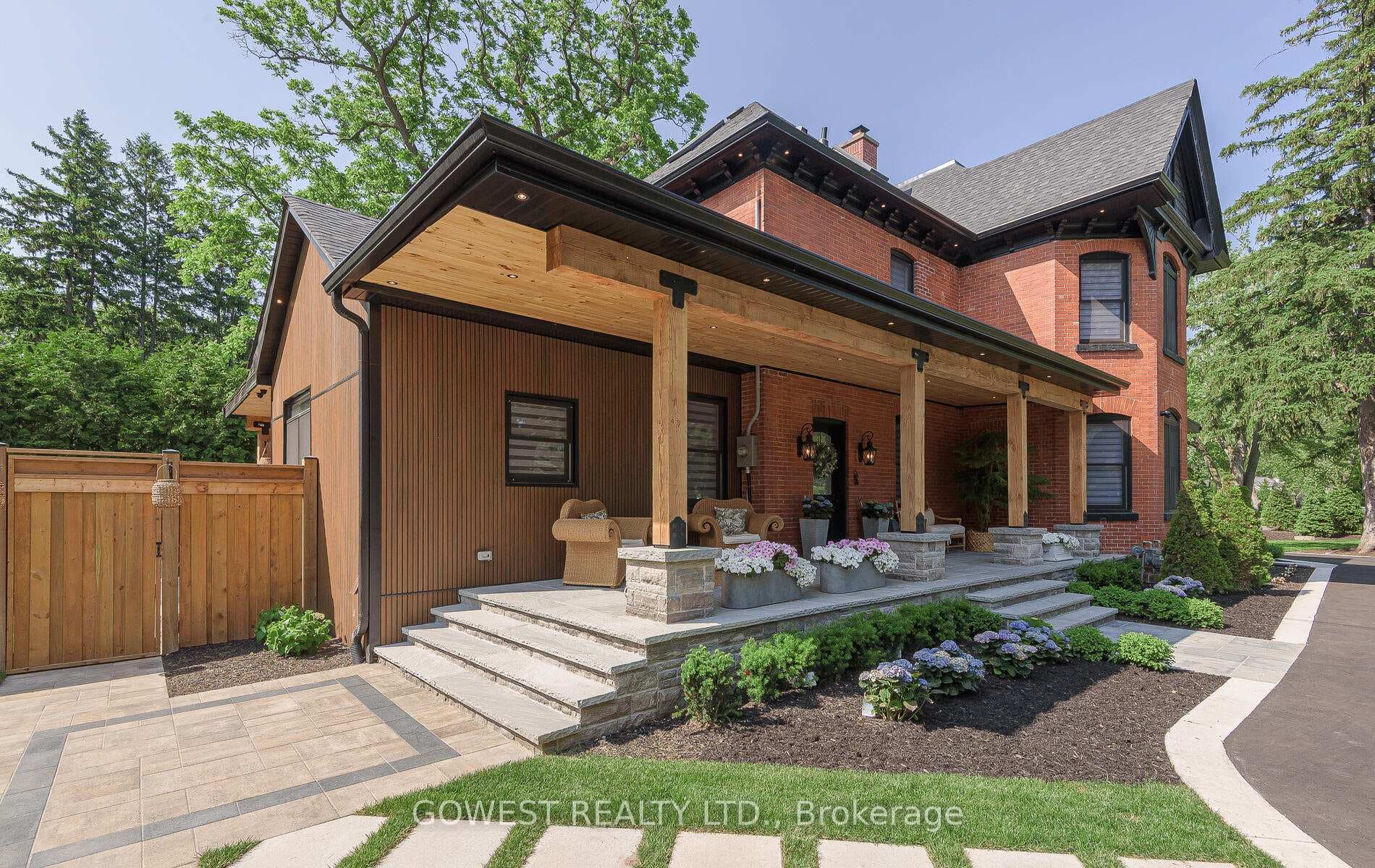 376 Chartwell Road photo 6