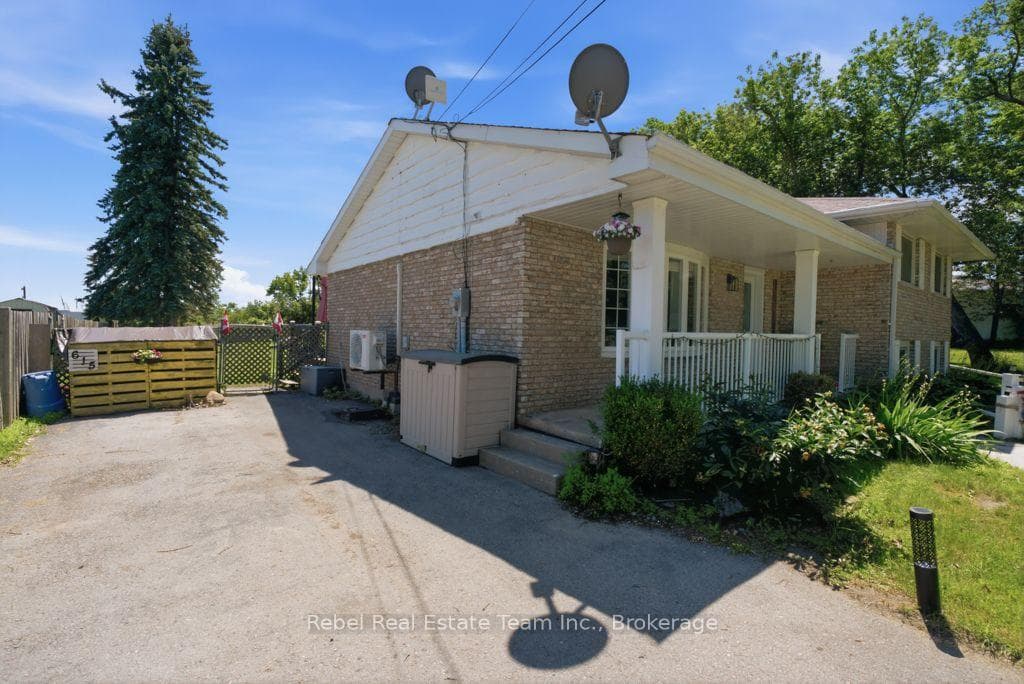 615 HAMILTON Road photo 33