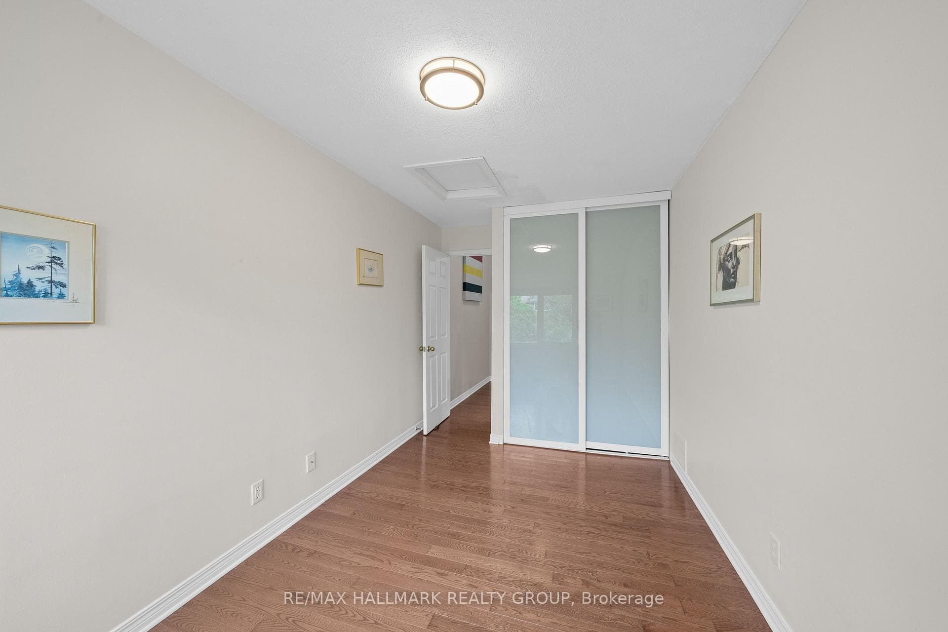 44 Dunbarton Court photo 20