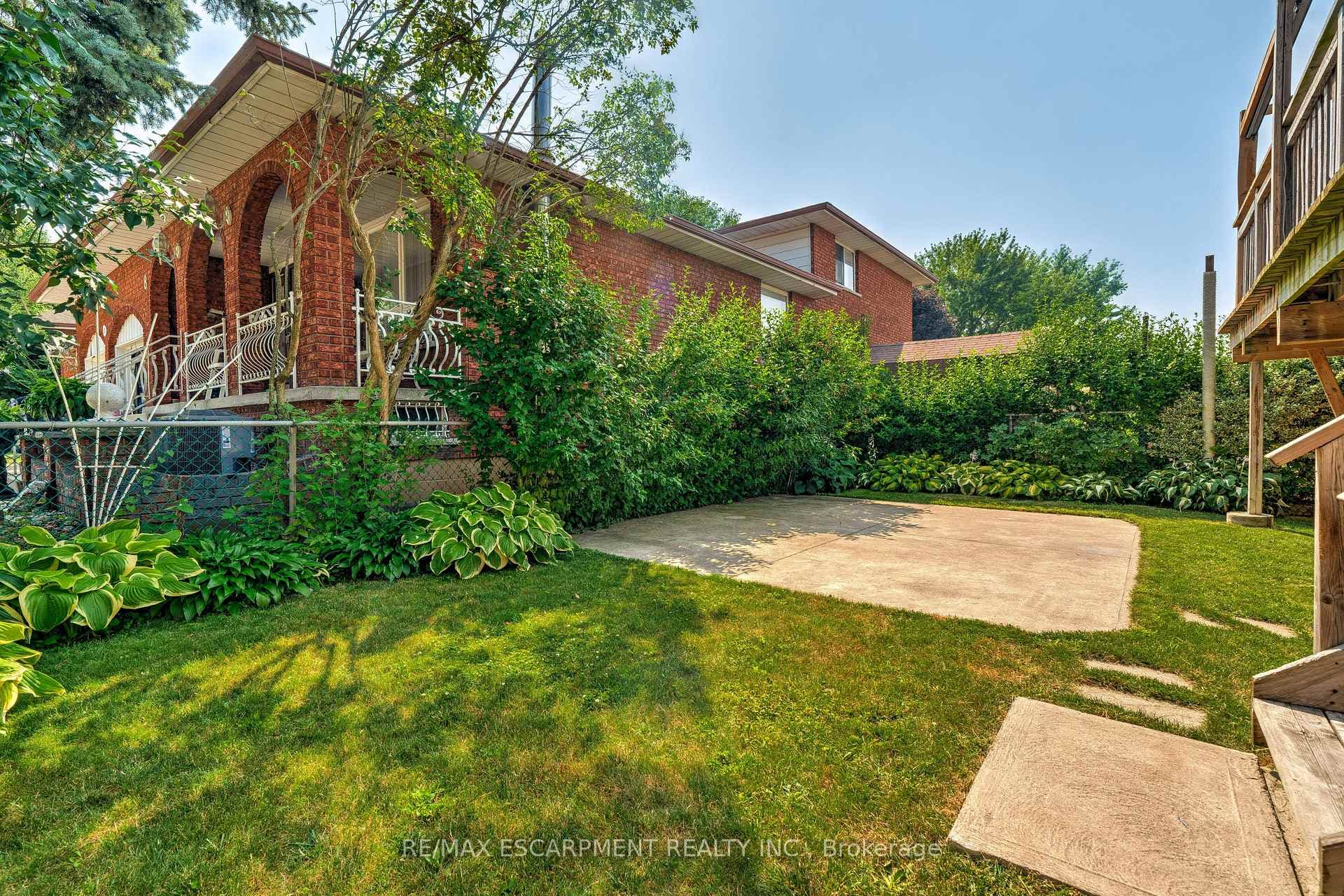 4 Beston Drive photo 25