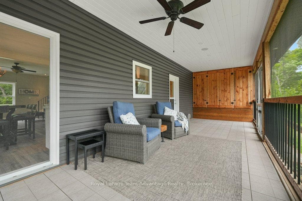 Screened in Porch