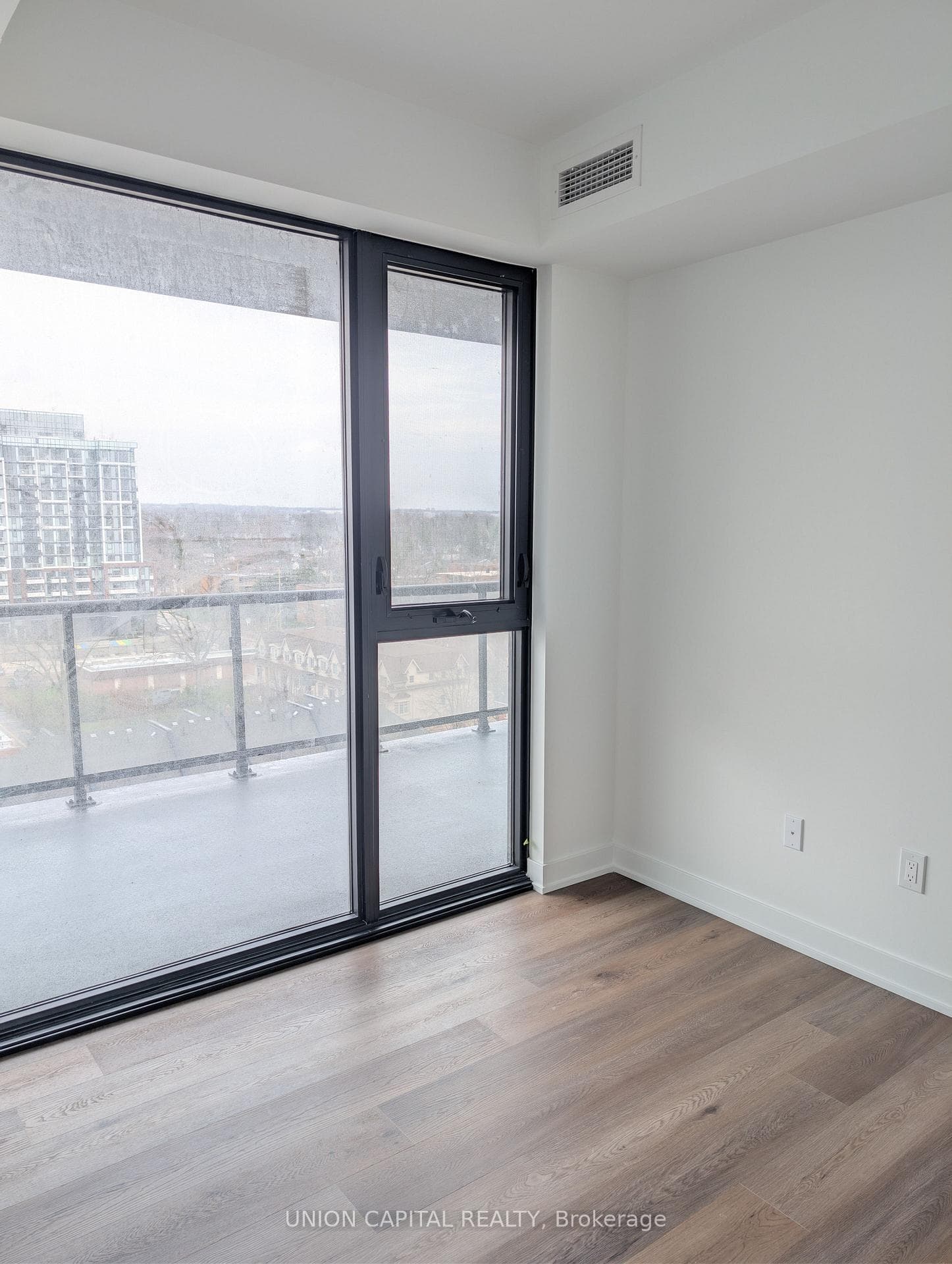2075 Lakeshore Road Unit 801 photo 17