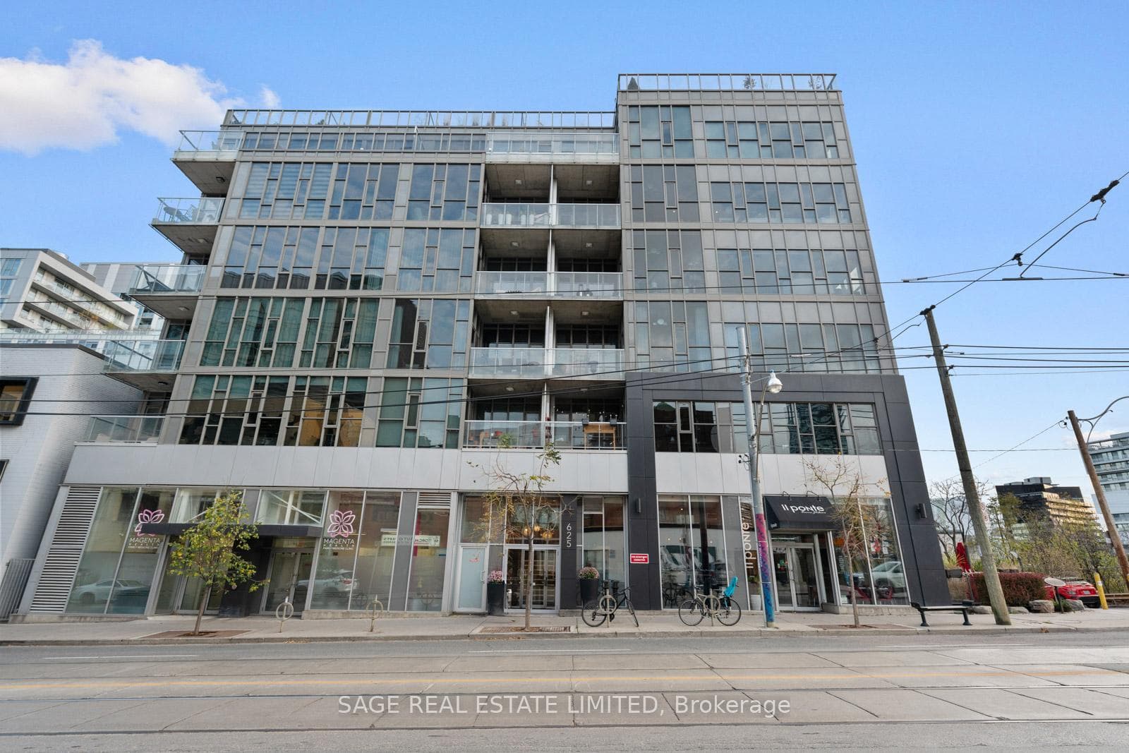 625 Queen Street Unit 308 photo 2