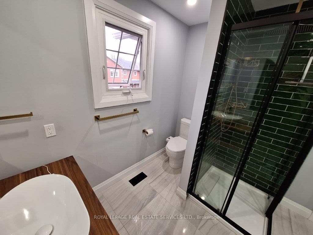 255 Mount Albion Road Unit 30 photo 32