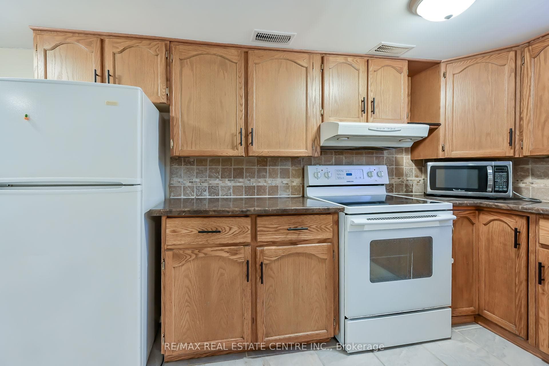 381 Brunswick Street Unit 2 photo 6