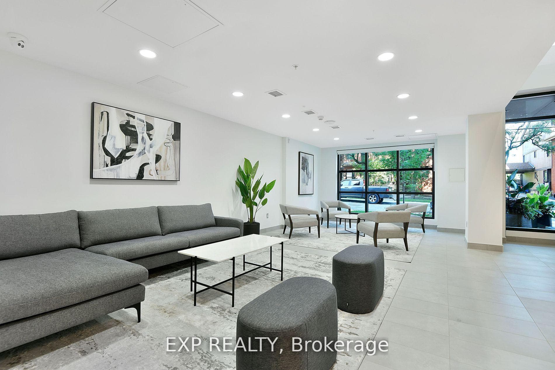 36 Robinson Avenue Unit 215 photo 15