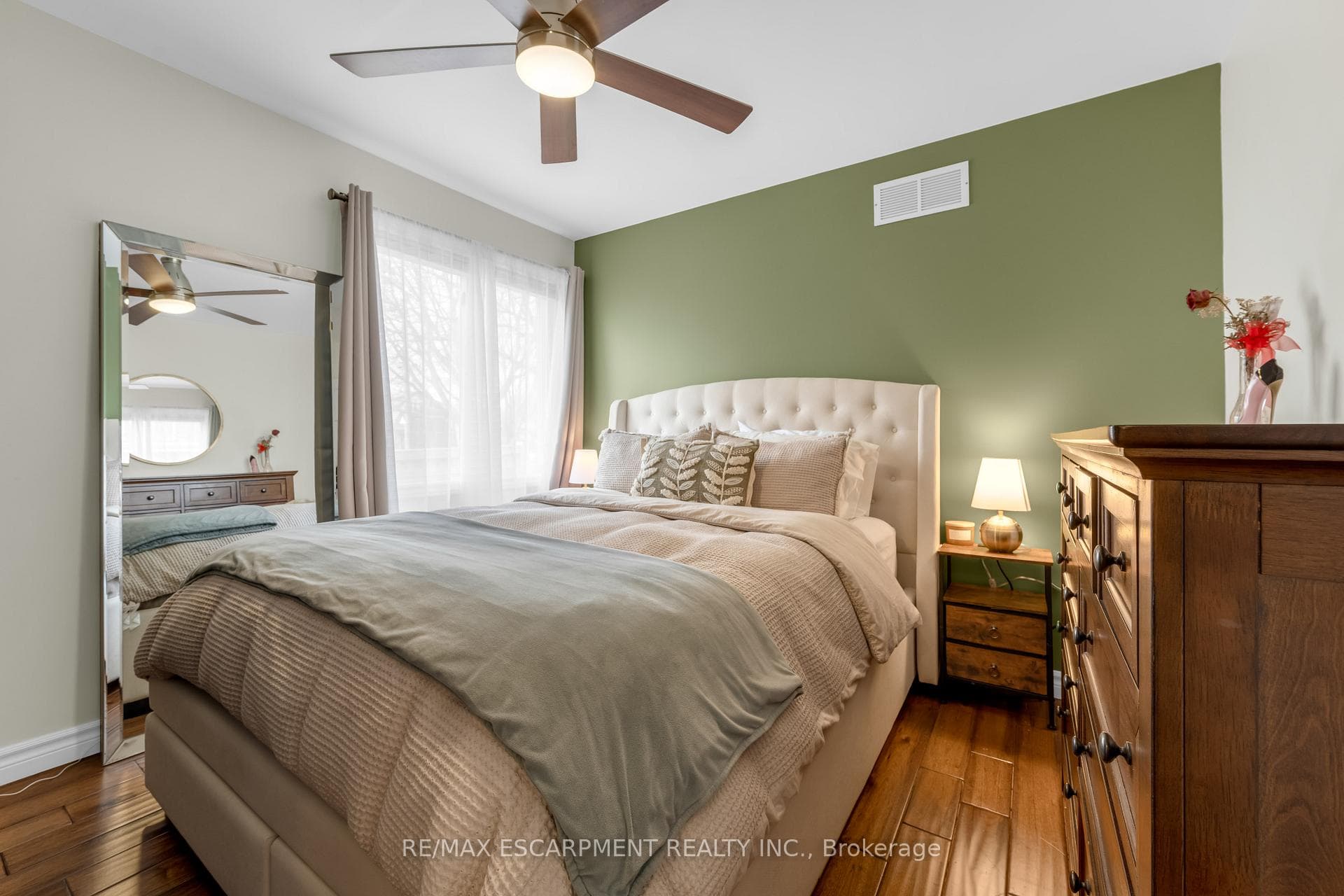 303 Nelson Street photo 15