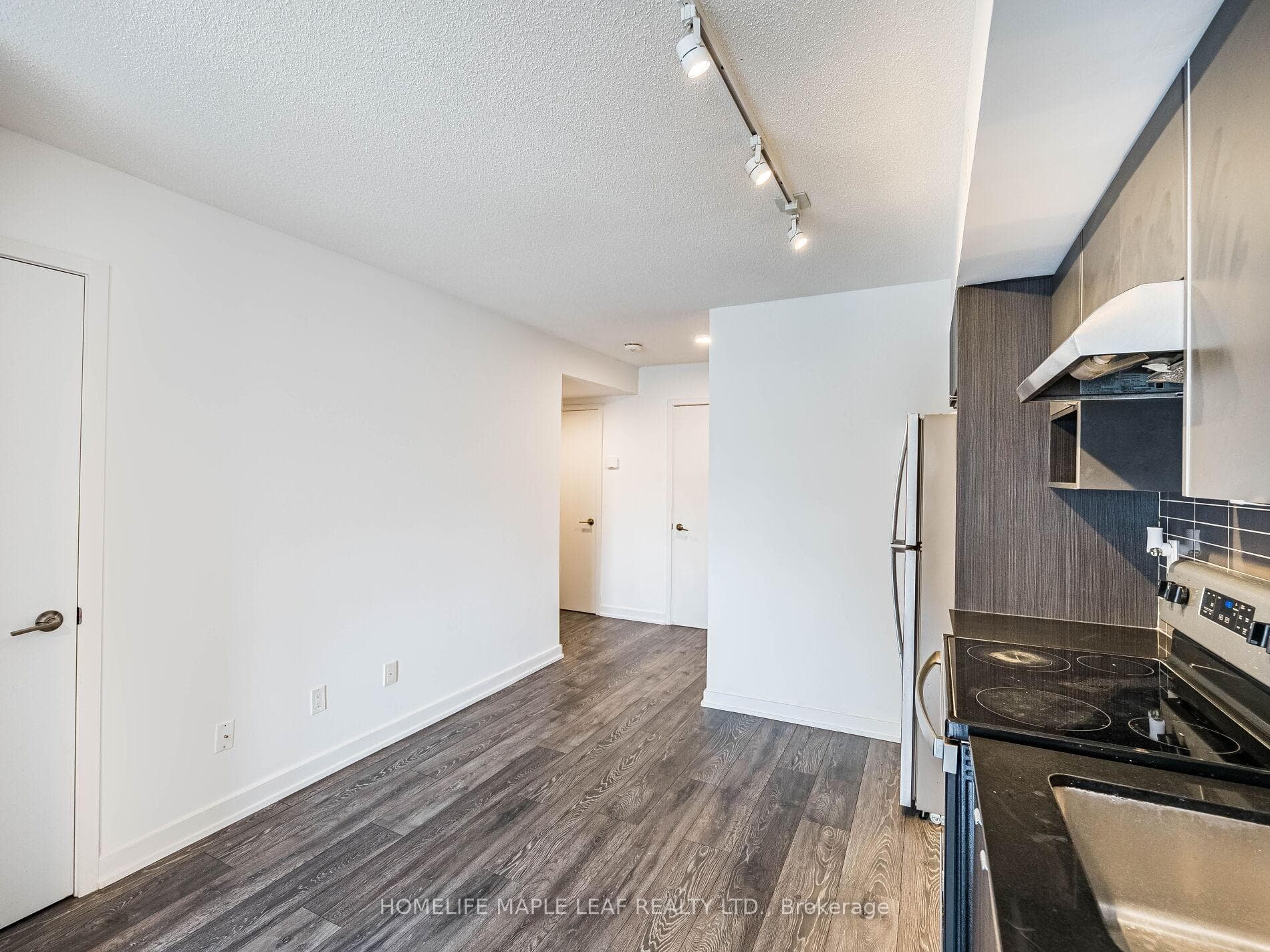 1133 Cooke Boulevard Unit 811 photo 16
