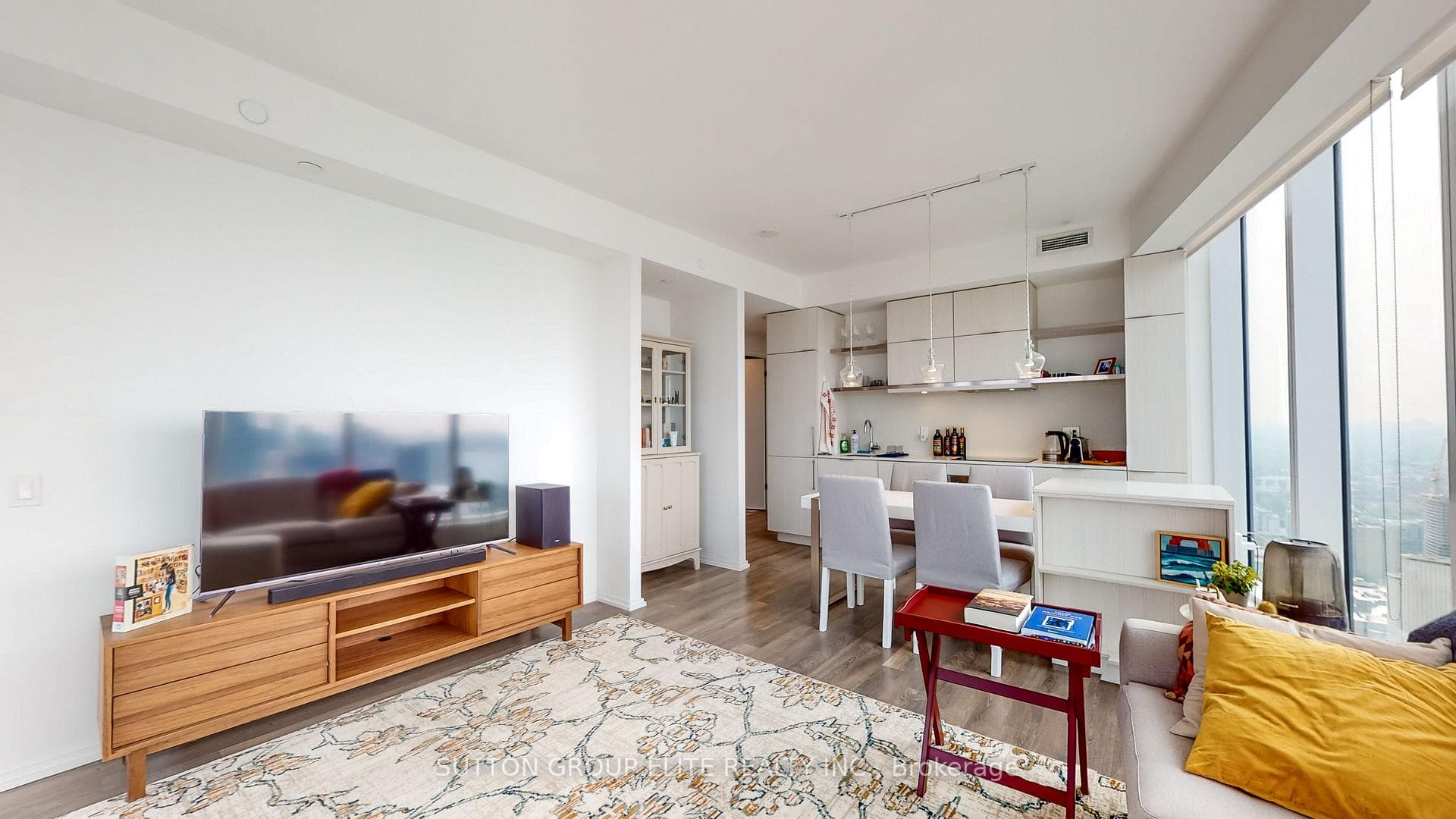 197 YONGE Street Unit 4902 photo 9