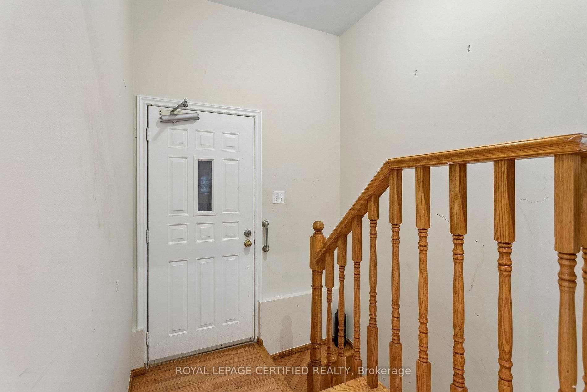 33 Donald Avenue photo 20