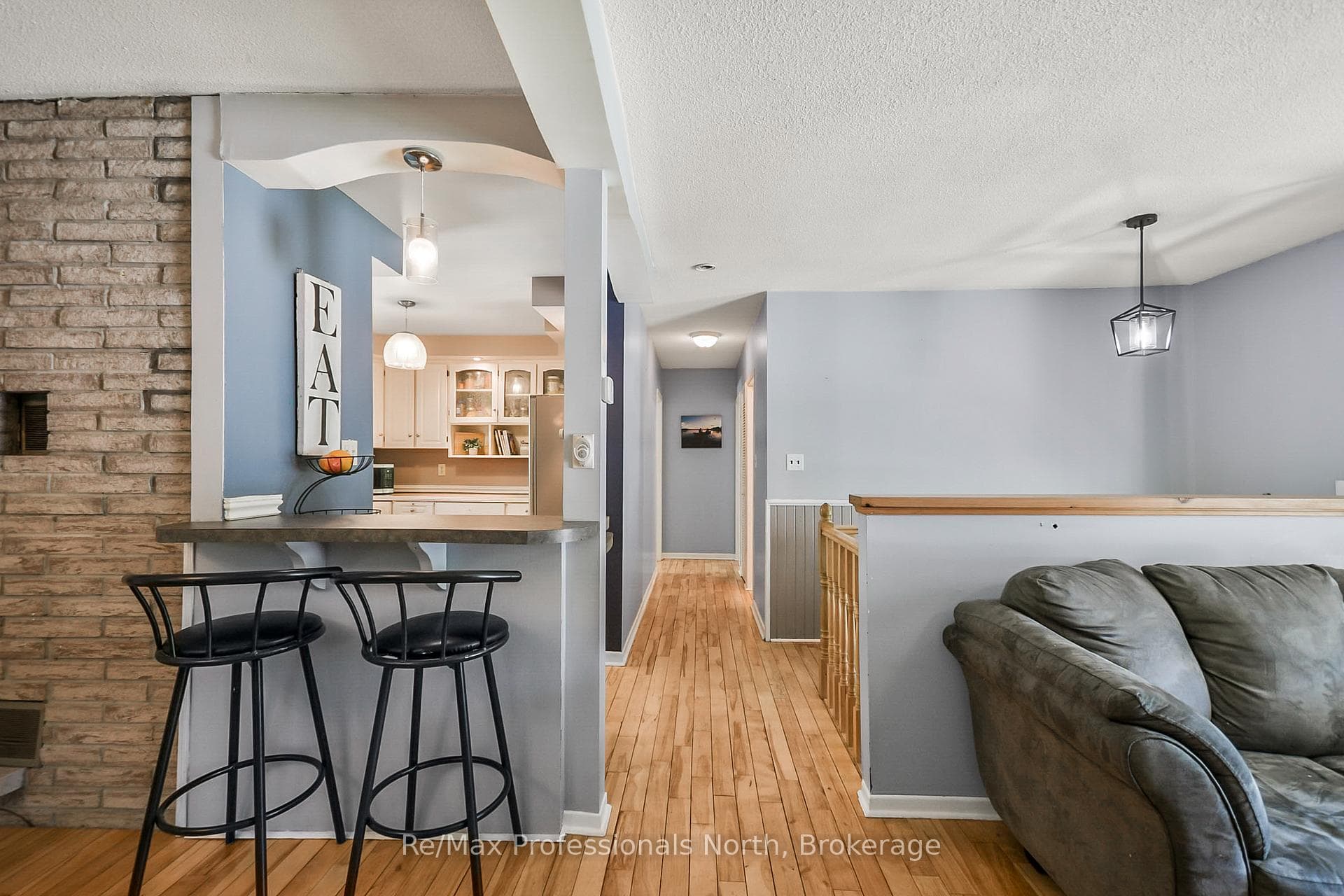 110 FRASER Street photo 10