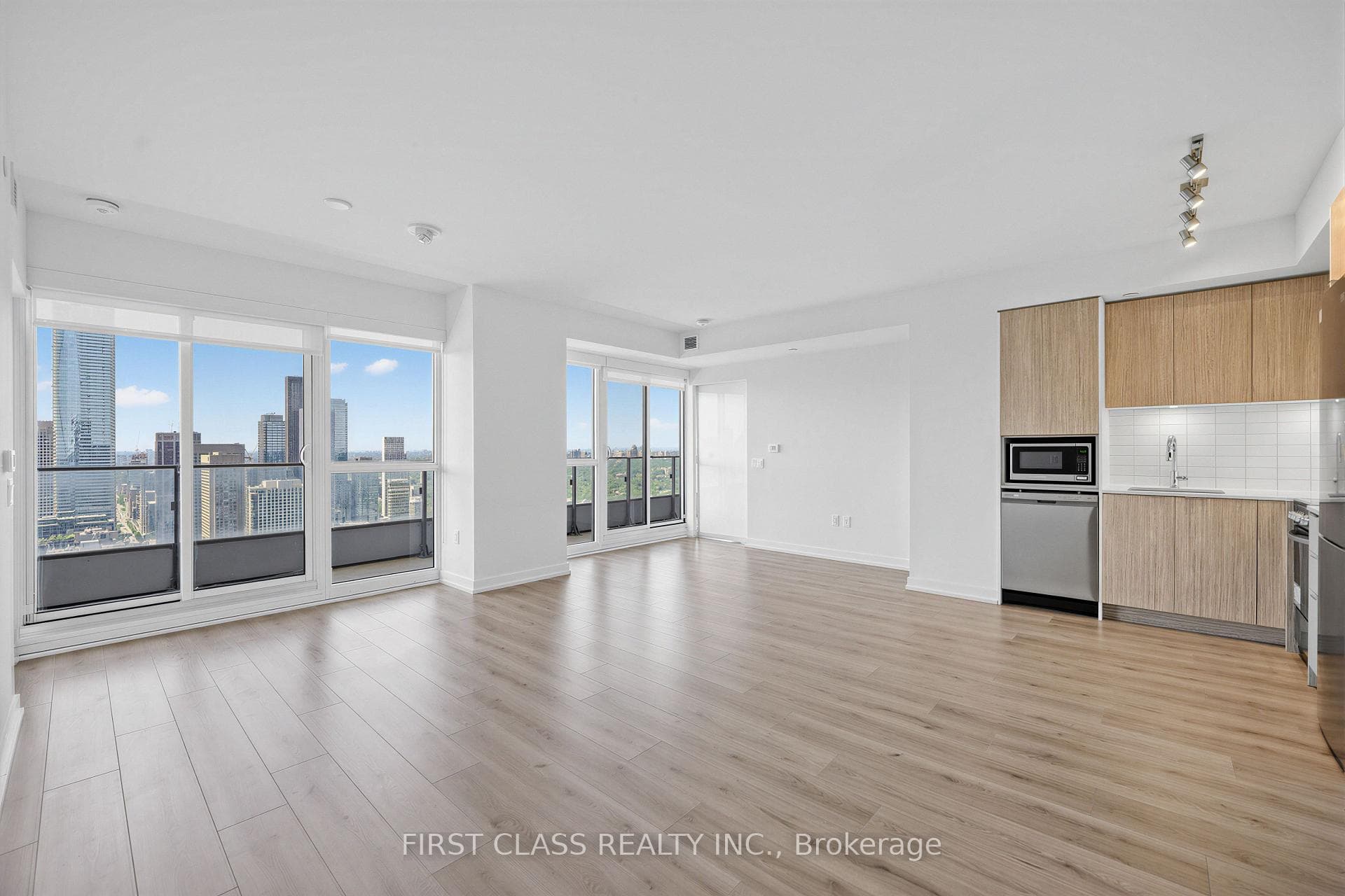 395 Bloor Street Unit 4203 photo 19