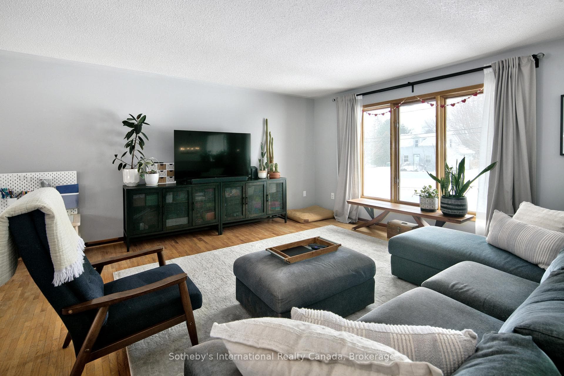 236 Collingwood Street photo 4