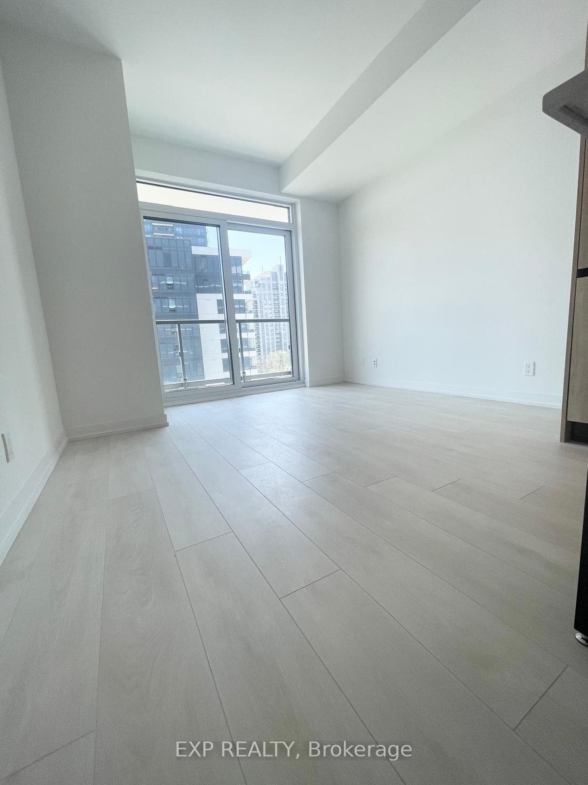 7950 Bathurst Street Unit 917 photo 11