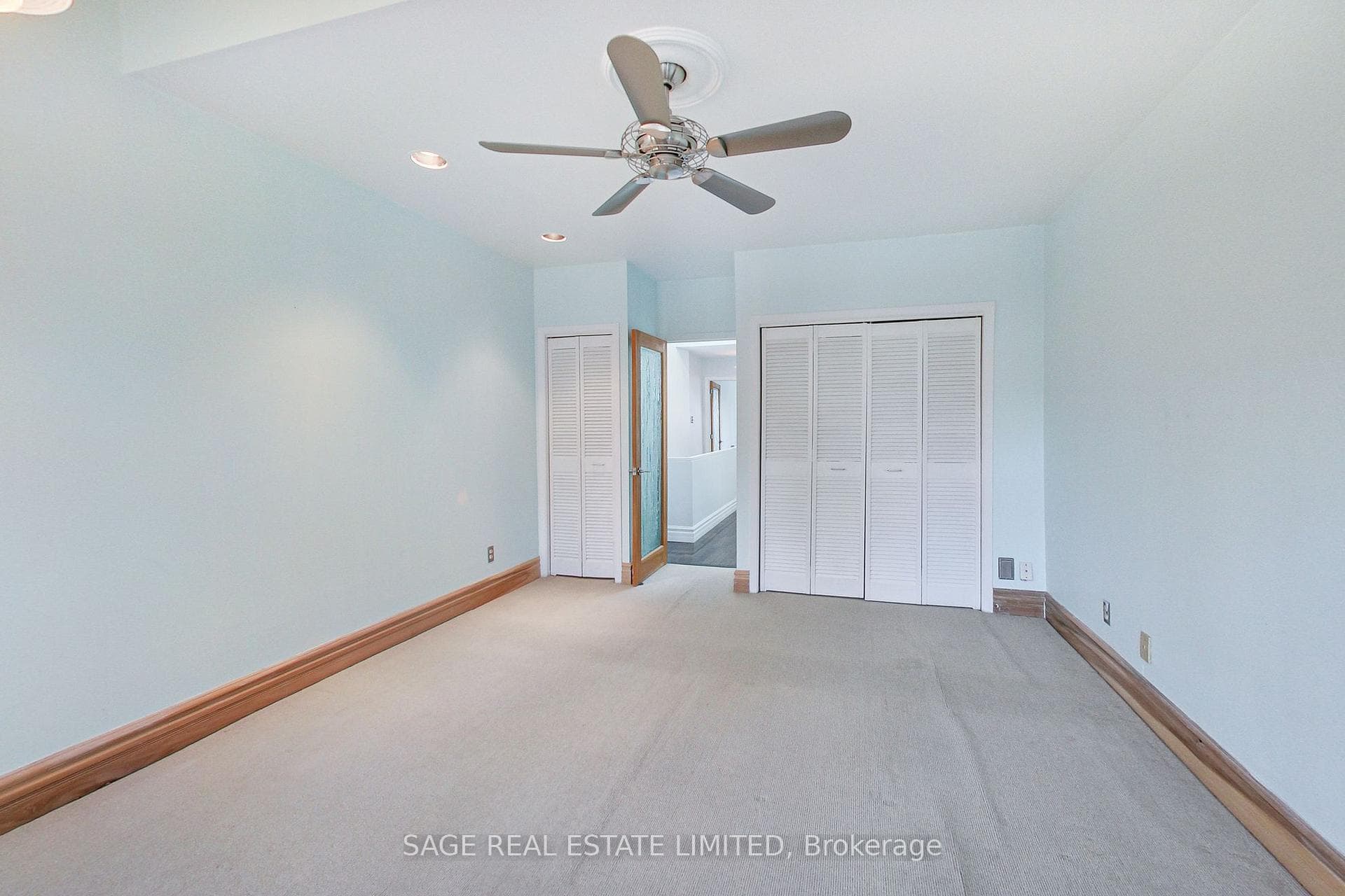 104 Sumach Street photo 23