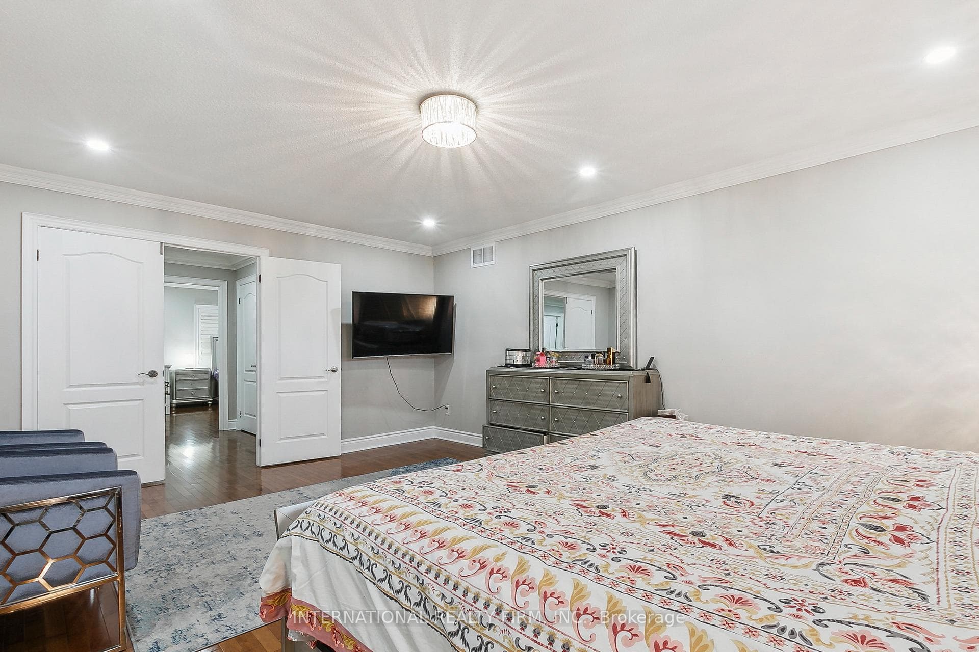 8 Redwillow Road photo 17