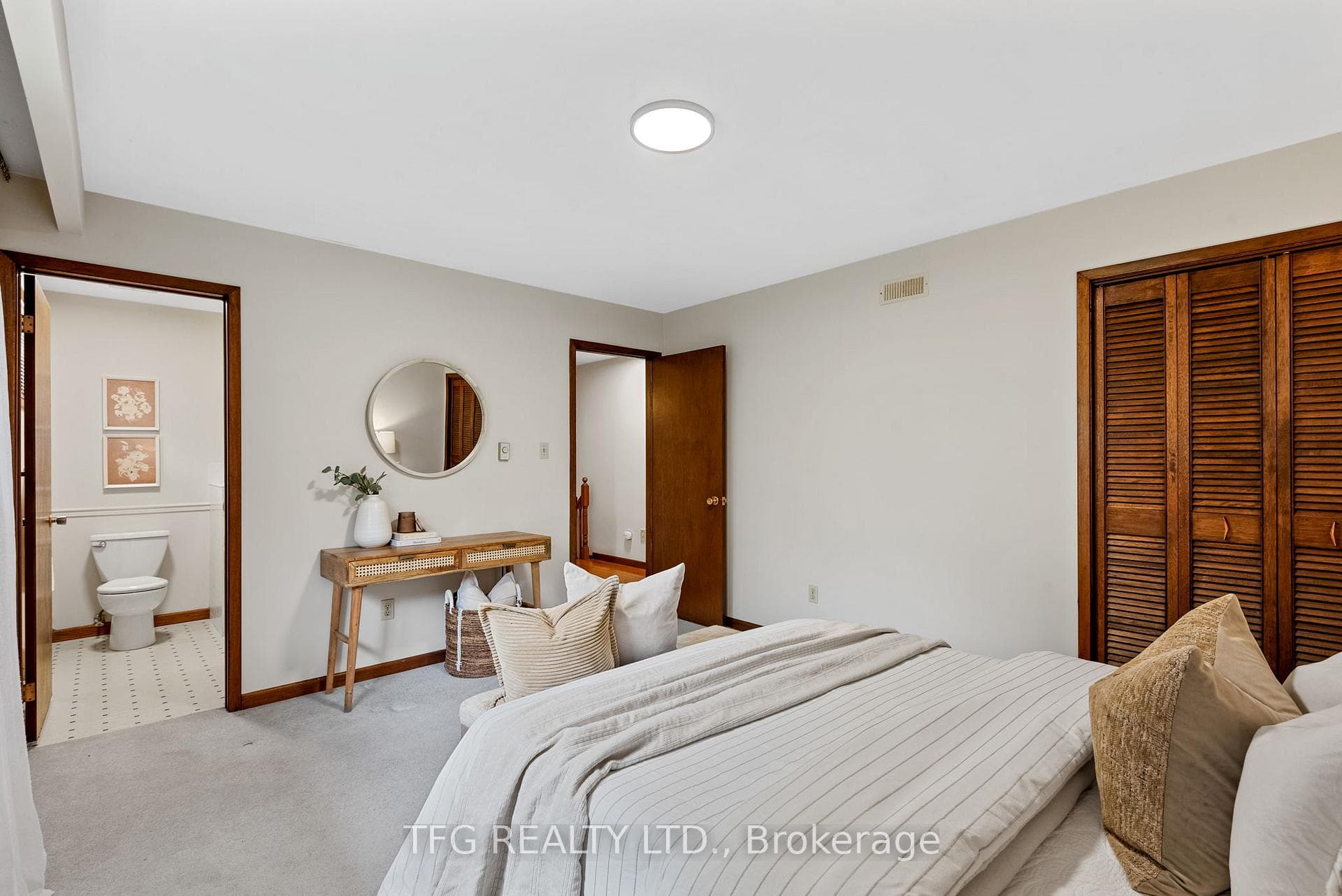 464 Finucane Street photo 23