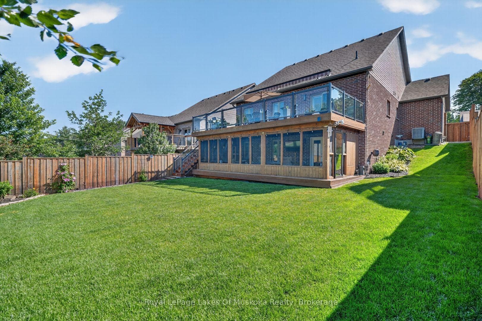 11 Braeside Crescent photo 40