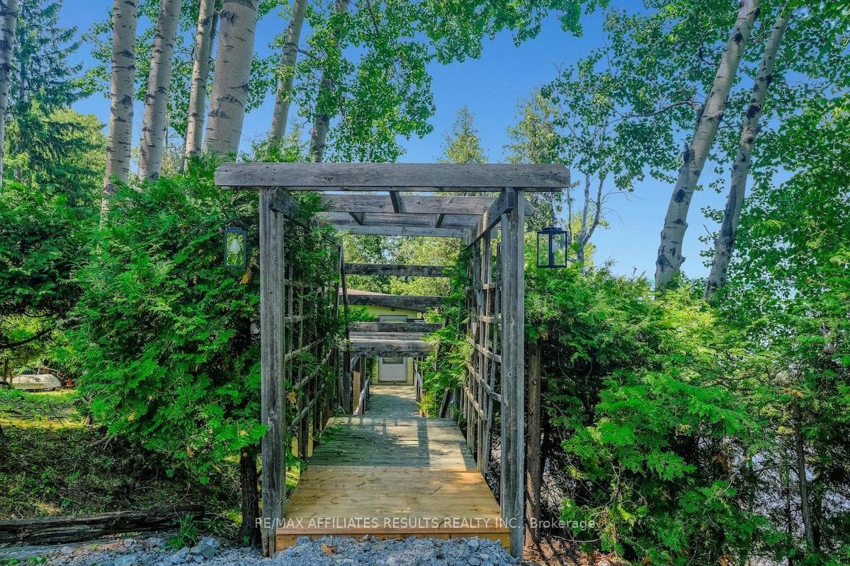 2130 B River Road photo 5