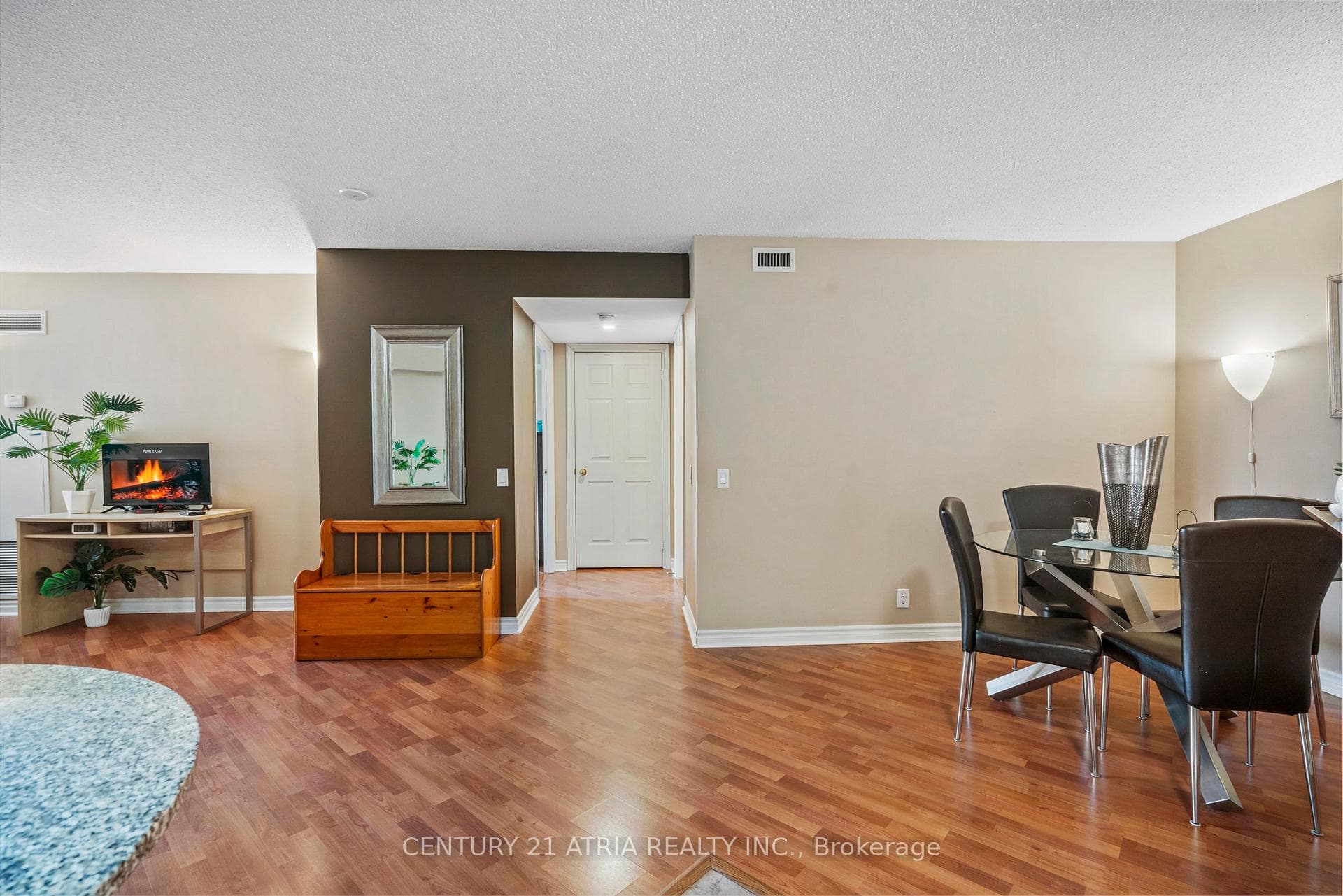 1720 Eglinton Avenue Unit 623 photo 8