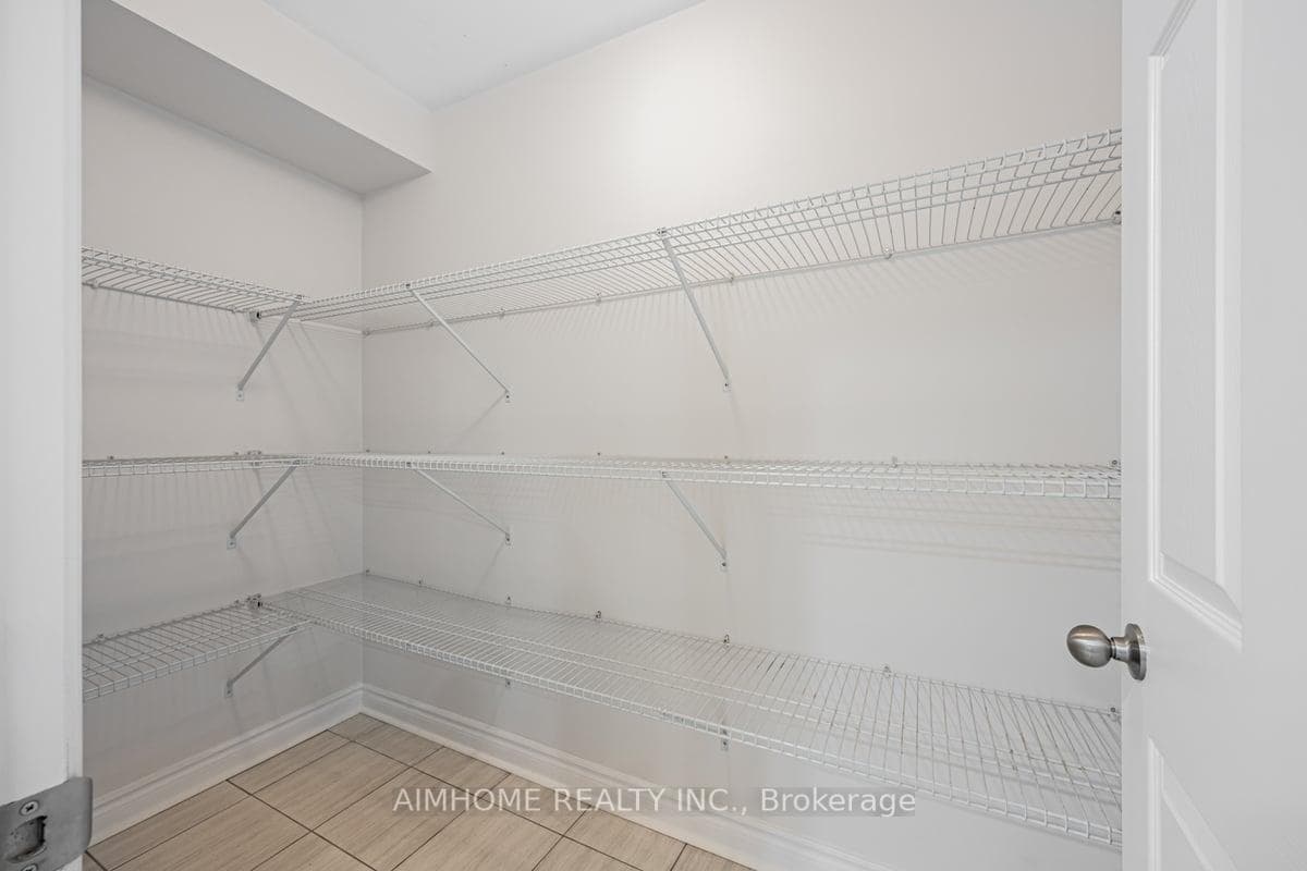 106 Leney Street photo 9